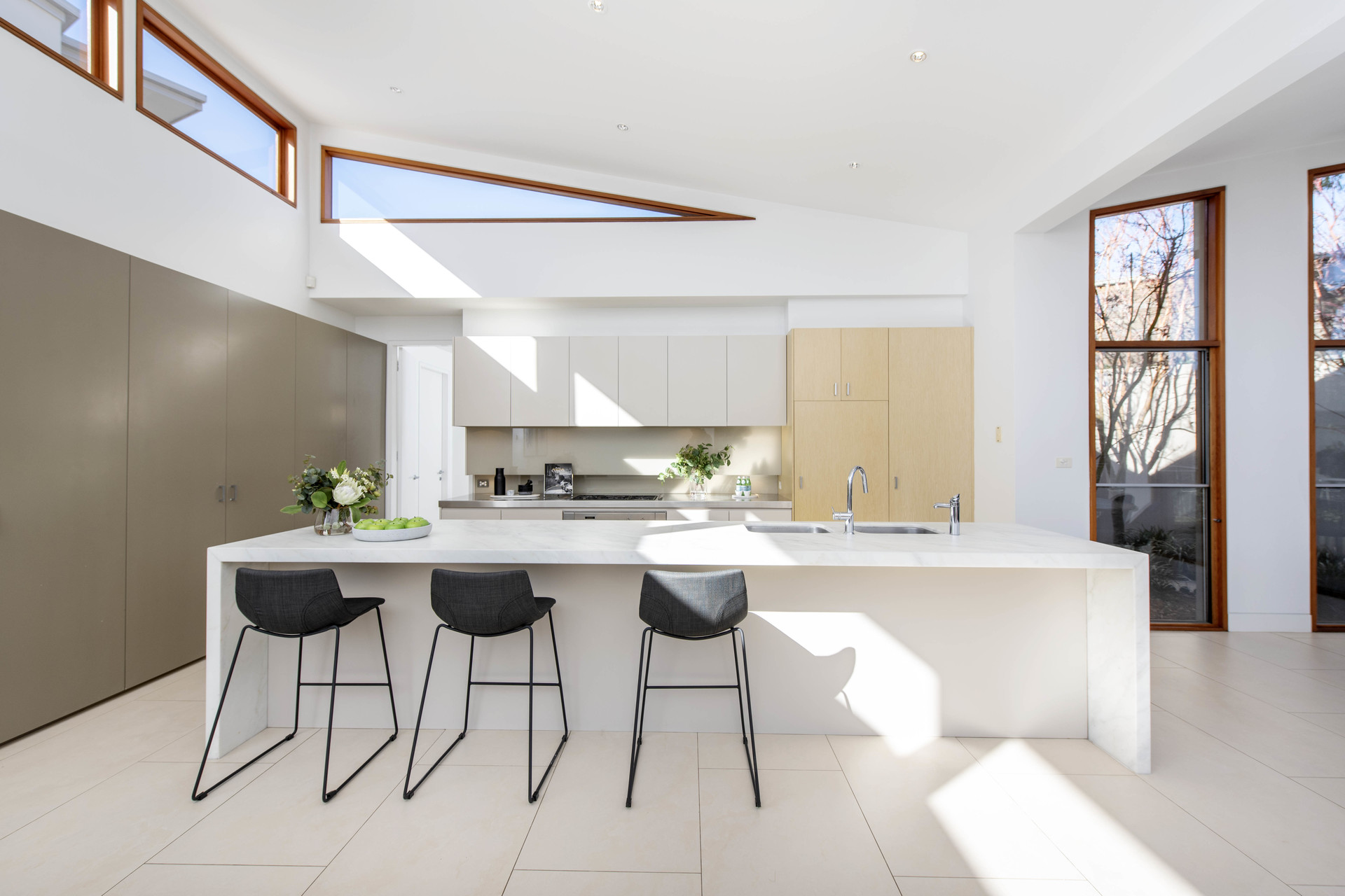 82 Jansz Crescent, GRIFFITH ACT 2603, Griffith - Thumbnail 2