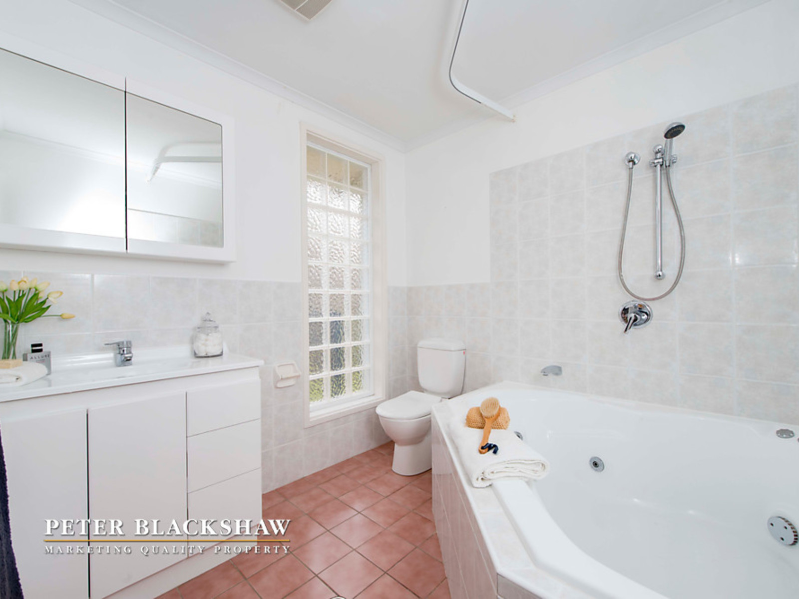 77 Allan Street, CURTIN ACT 2605, Curtin - Thumbnail 2