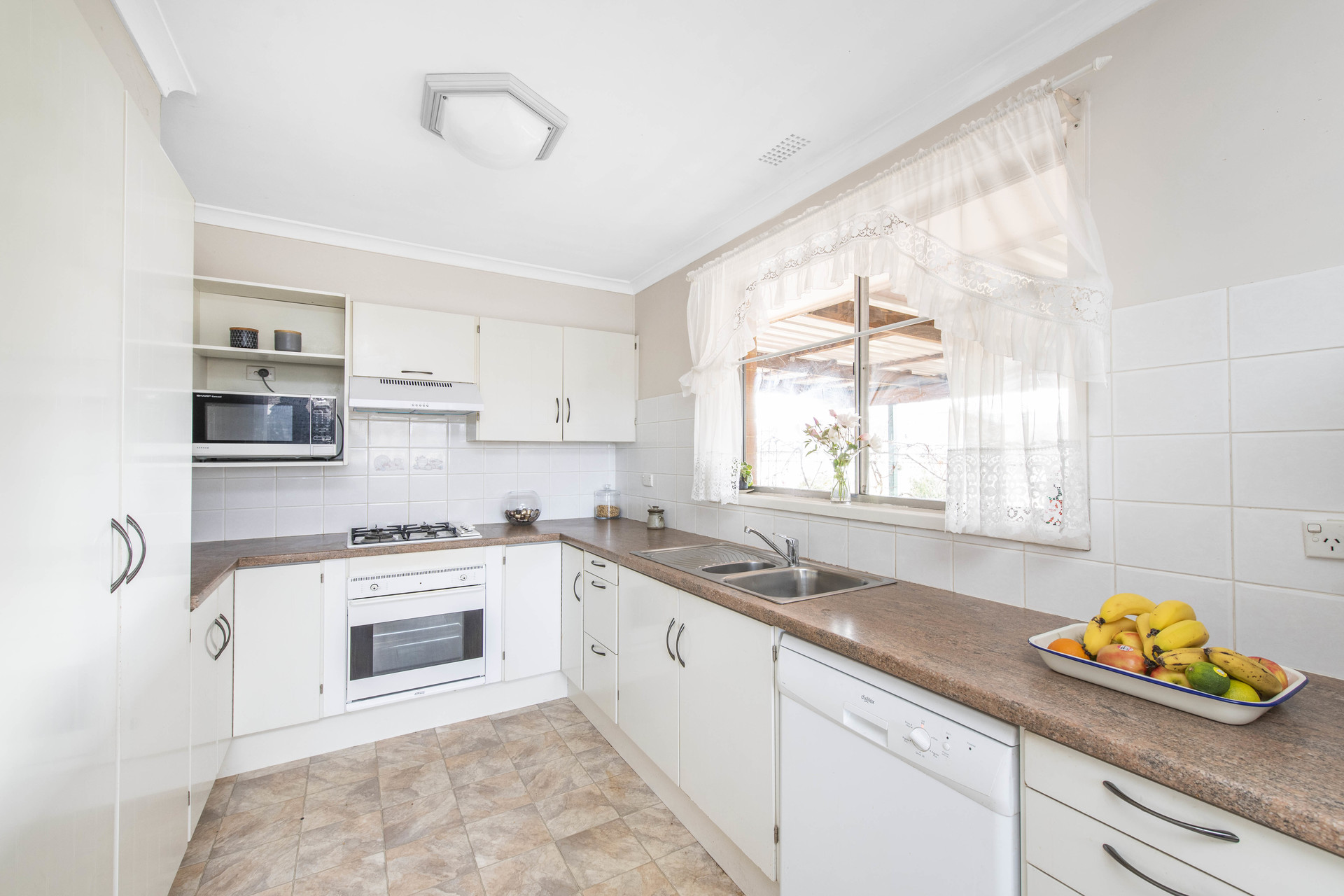 23 Gillies Street, CURTIN ACT 2605, Curtin - Thumbnail 4