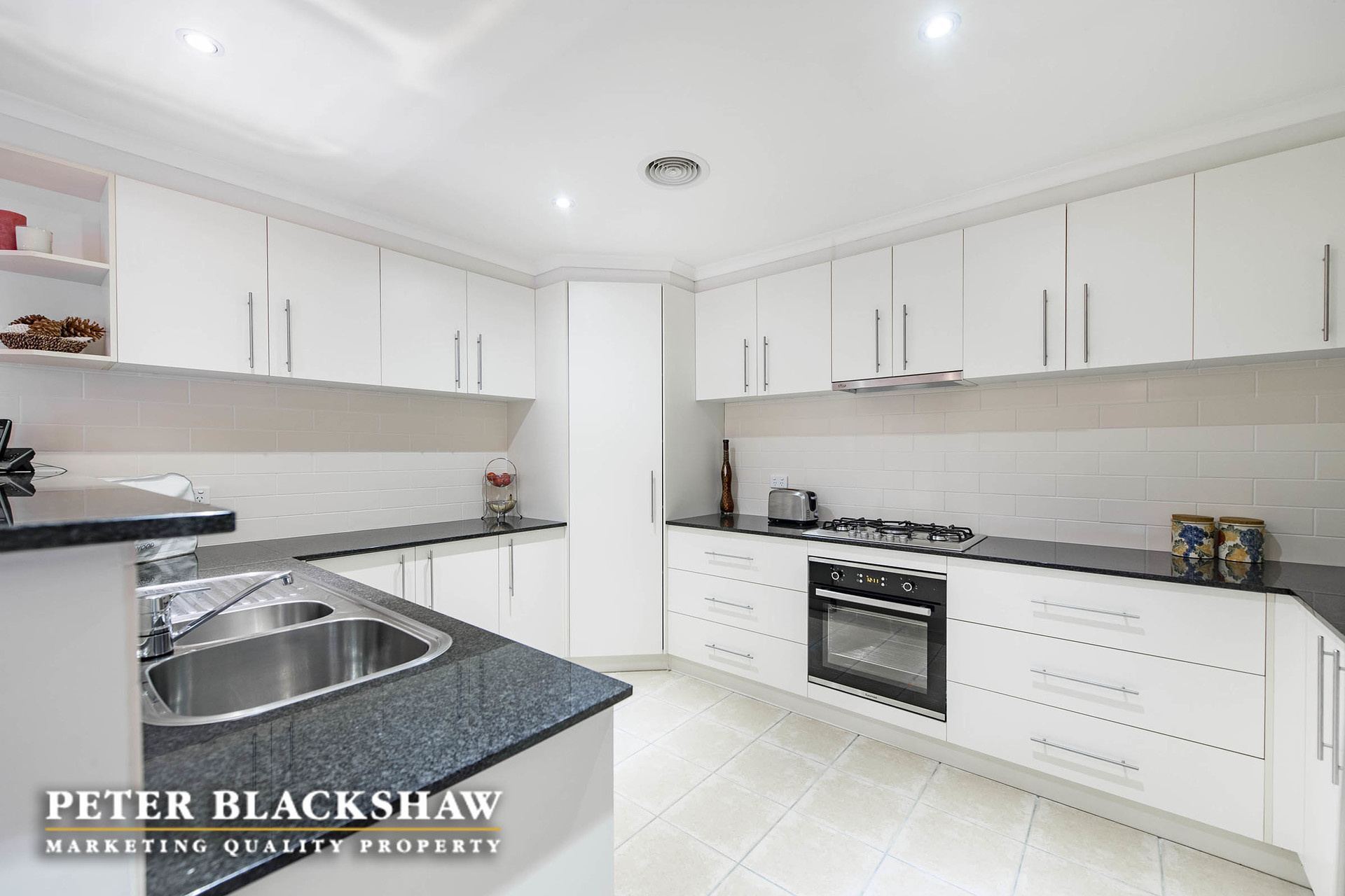5 Wittunga Crescent, BANKS ACT 2906, Banks - Thumbnail 4
