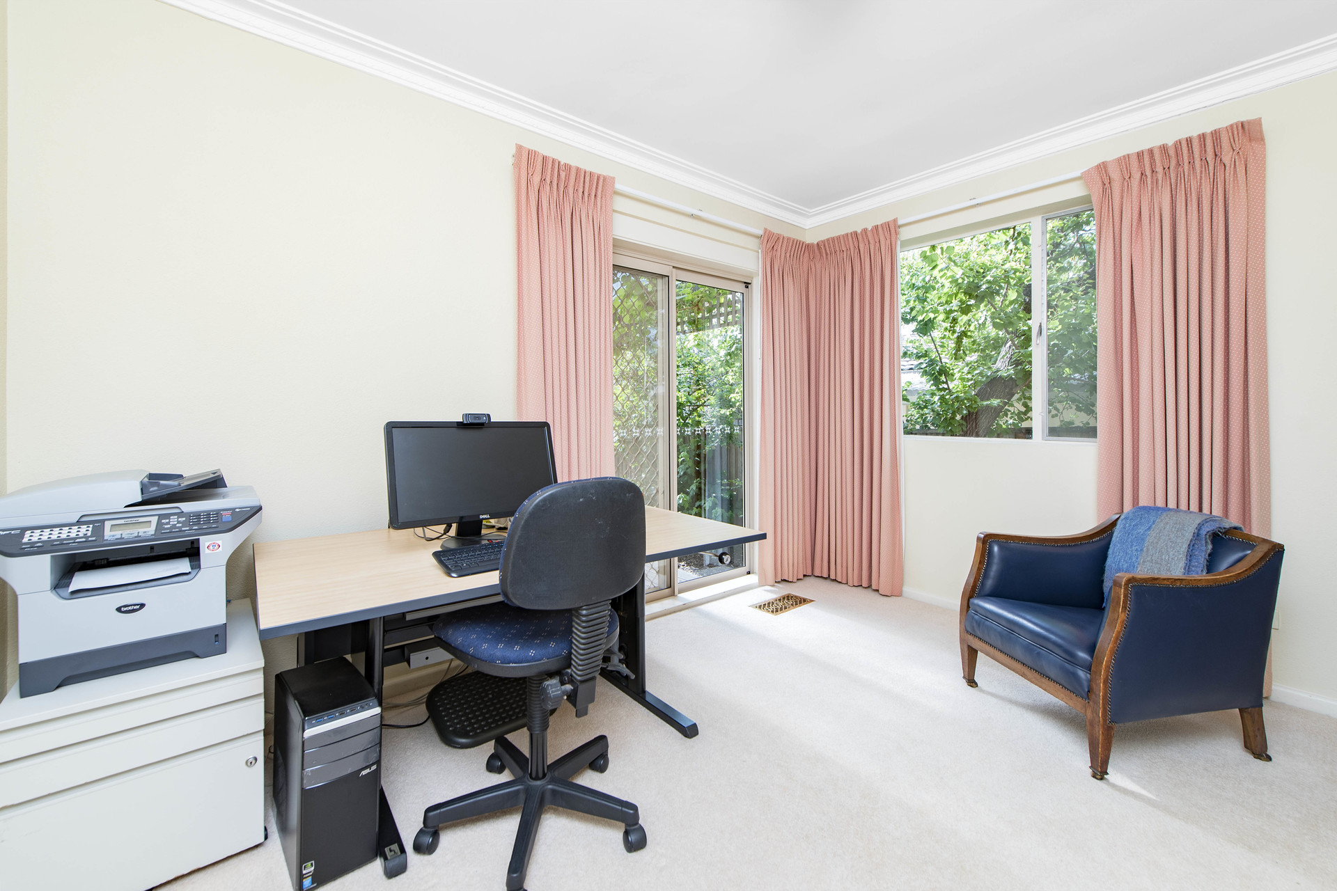 115 Hopetoun Circuit, YARRALUMLA ACT 2600, Yarralumla - Thumbnail 8
