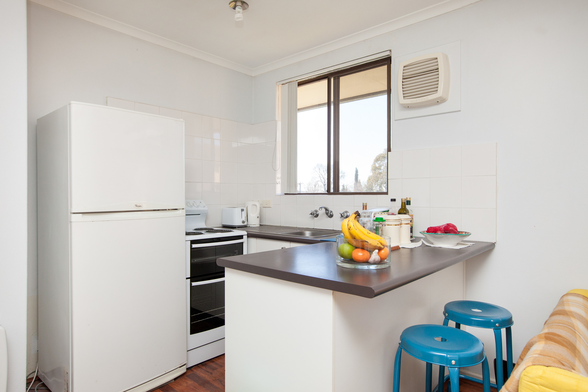 5/6 Walsh Place, CURTIN ACT 2605, Curtin - Thumbnail 2