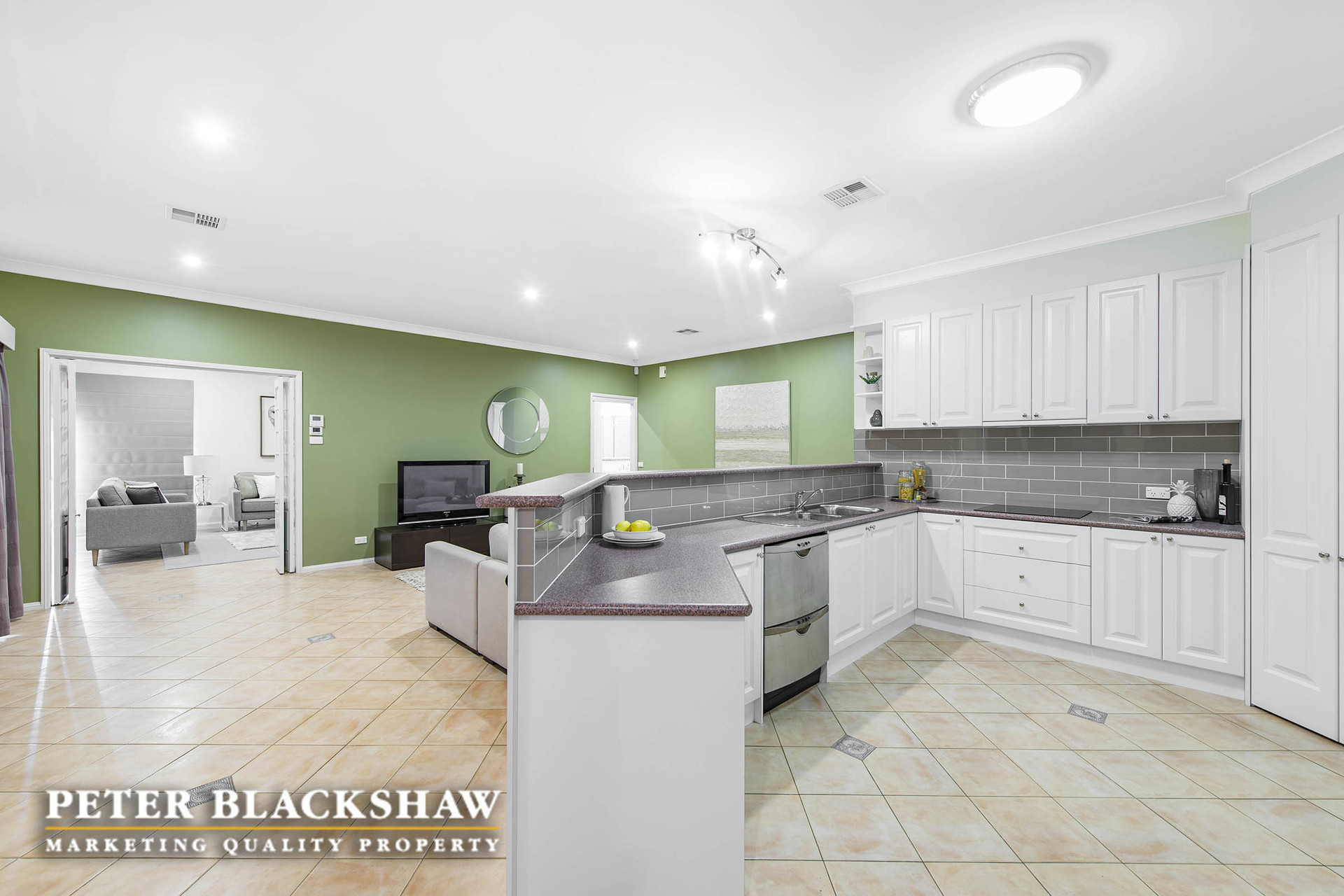13 Wilsmore Crescent, CHIFLEY ACT 2606, Chifley - Thumbnail 6