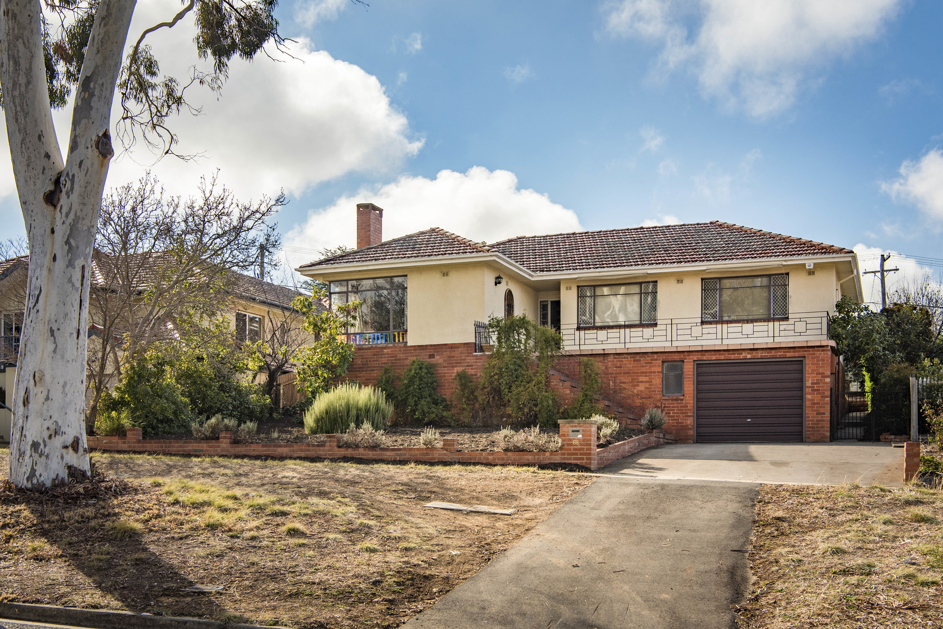 68 Hopetoun Circuit, YARRALUMLA ACT 2600, Yarralumla - Thumbnail 2