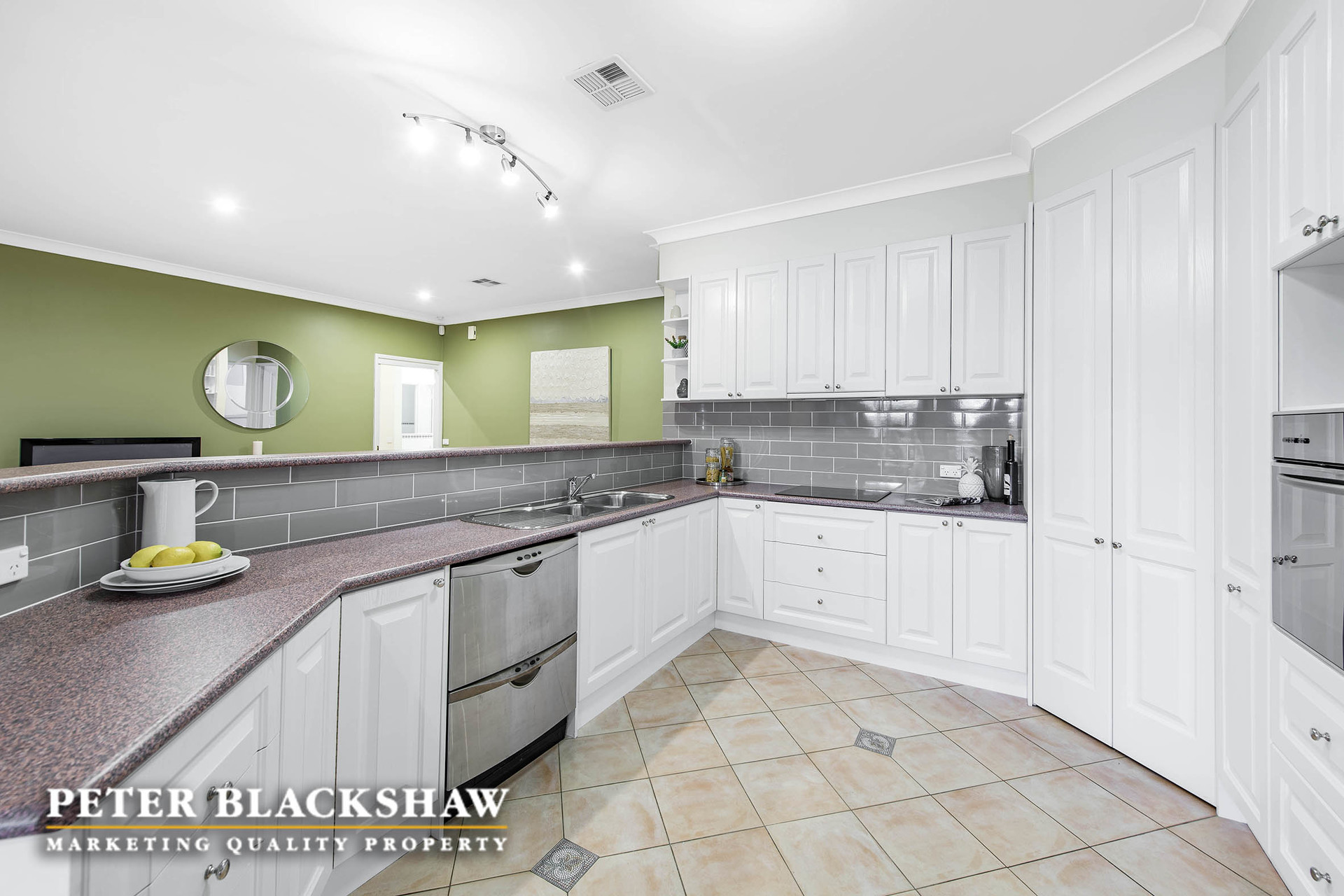 13 Wilsmore Crescent, CHIFLEY ACT 2606, Chifley - Thumbnail 7