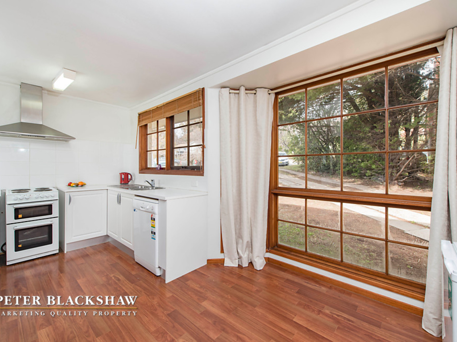 16 Pera Place, RED HILL ACT 2603, Red Hill - Thumbnail 5