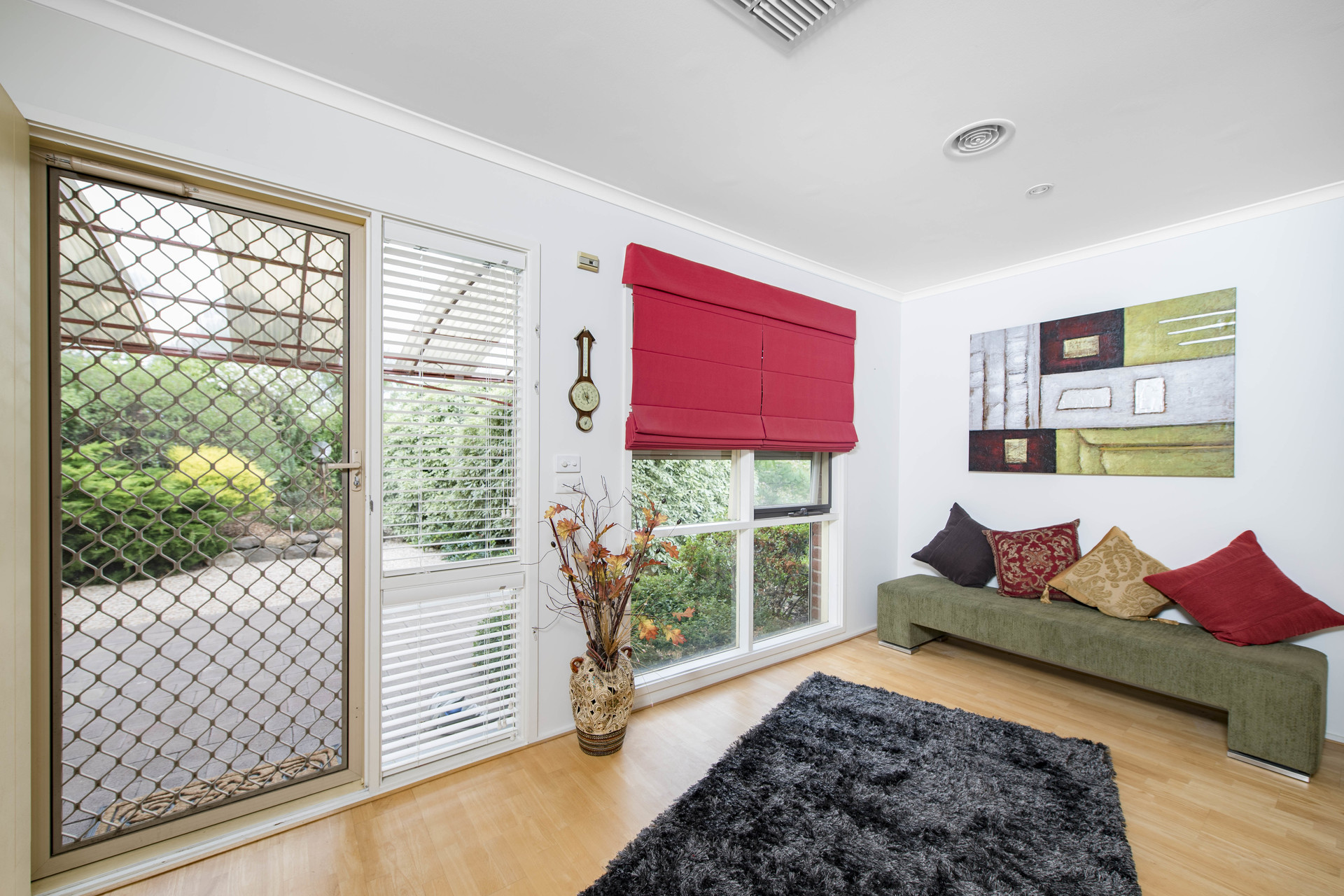 11 Jackie Howe Crescent, MACARTHUR ACT 2904, Macarthur - Thumbnail 4