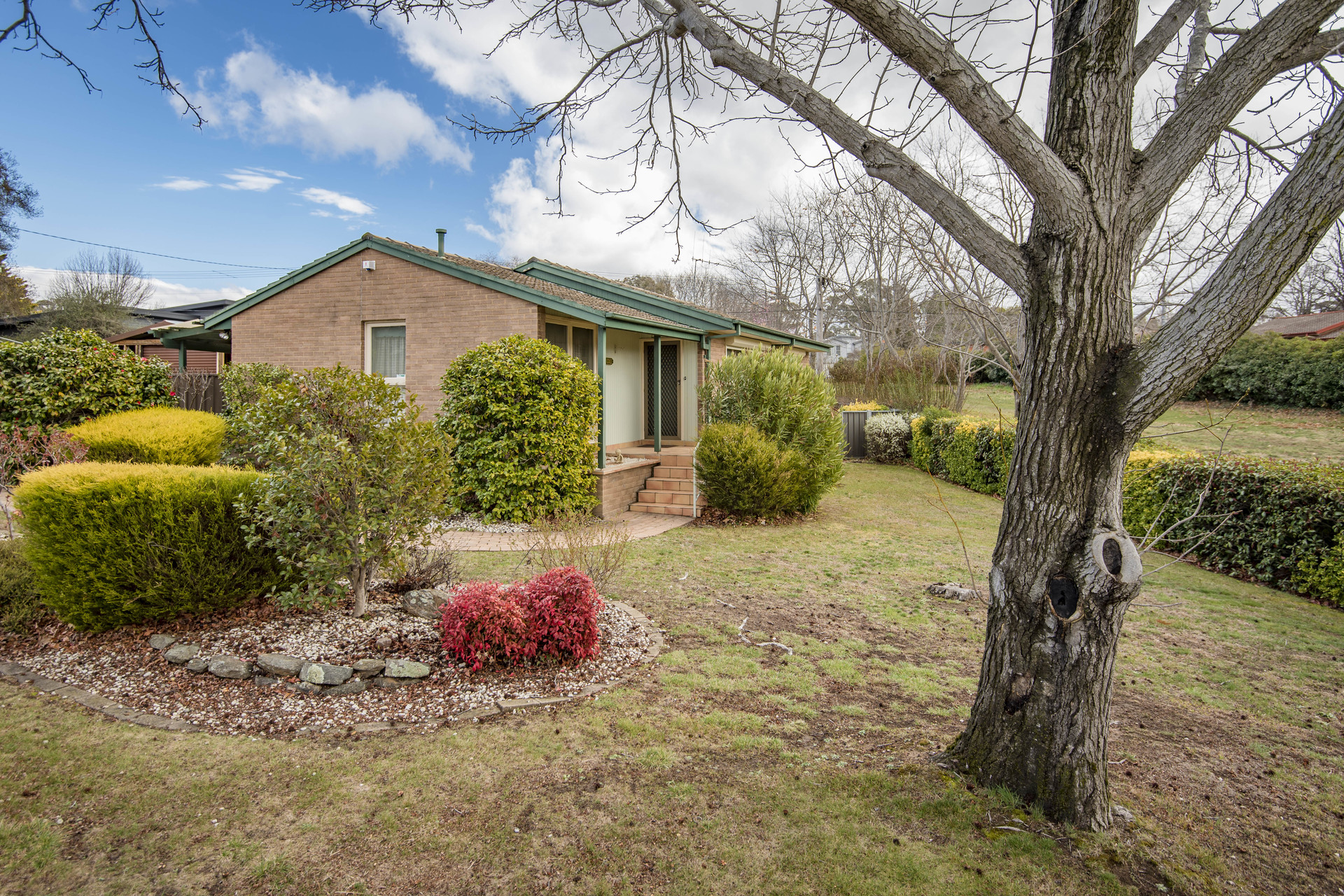 9 McPhee Place, CURTIN ACT 2605, Curtin - Thumbnail 2