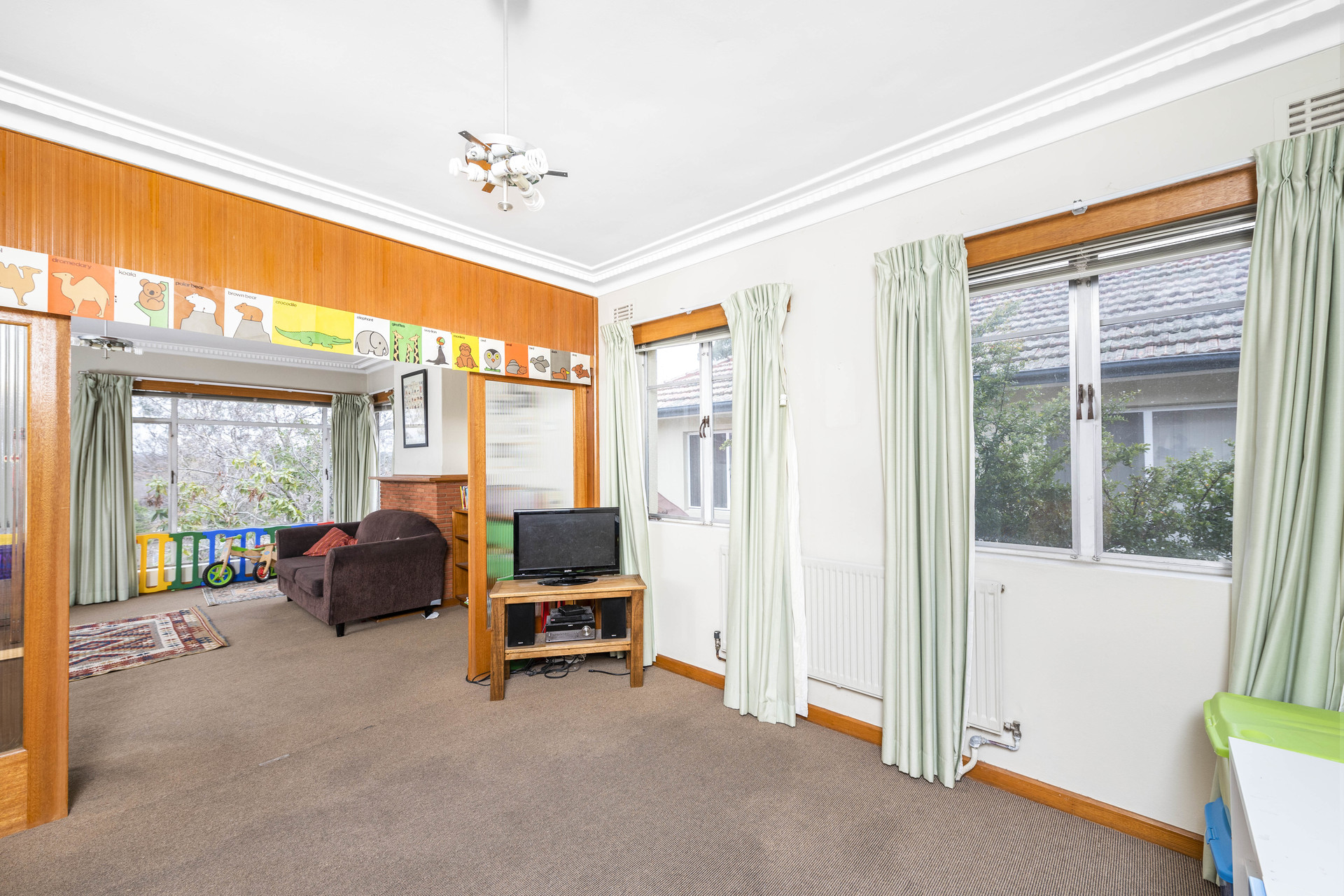 68 Hopetoun Circuit, YARRALUMLA ACT 2600, Yarralumla - Thumbnail 8
