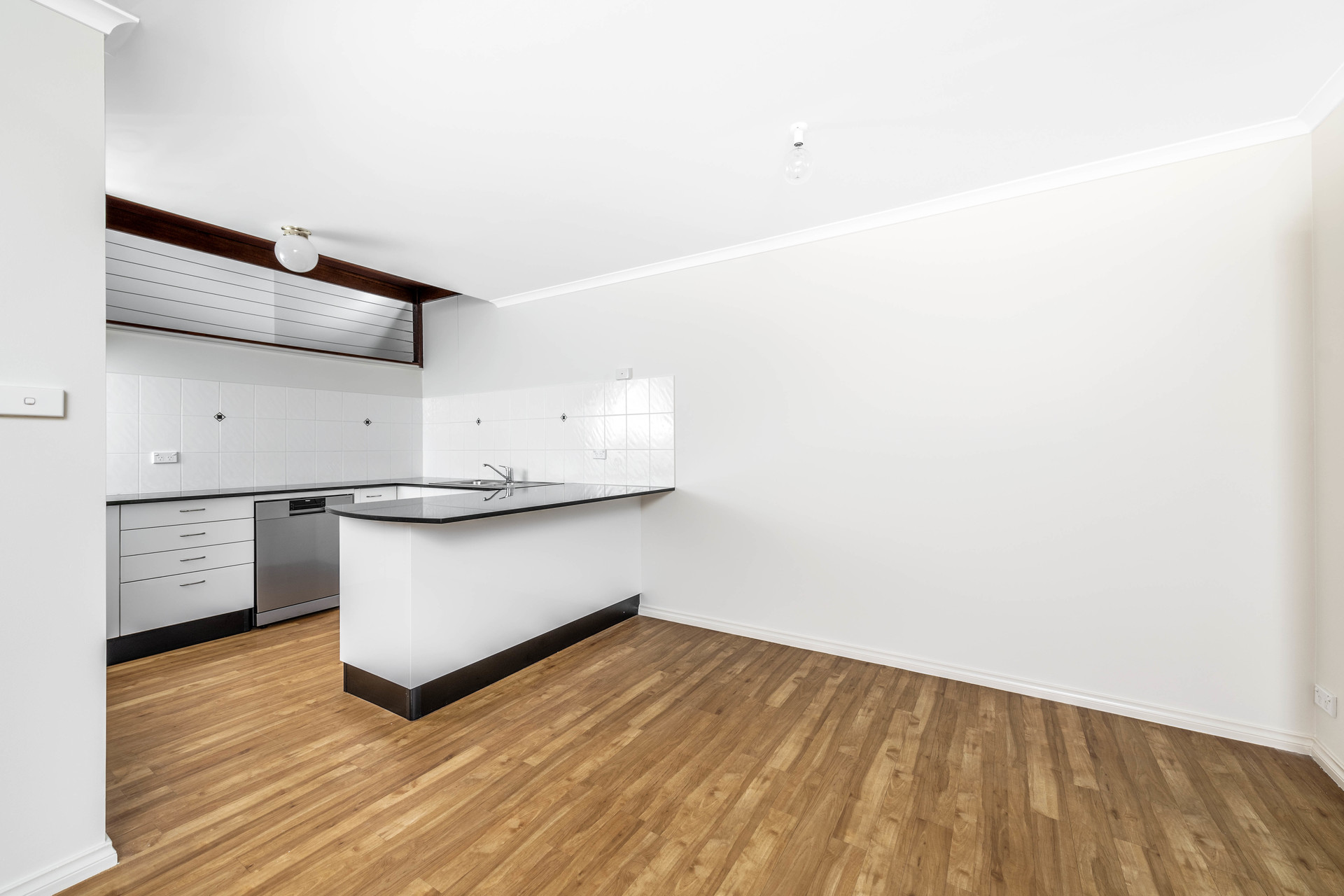 7/45 Leahy Close, NARRABUNDAH ACT 2604, Narrabundah - Thumbnail 4