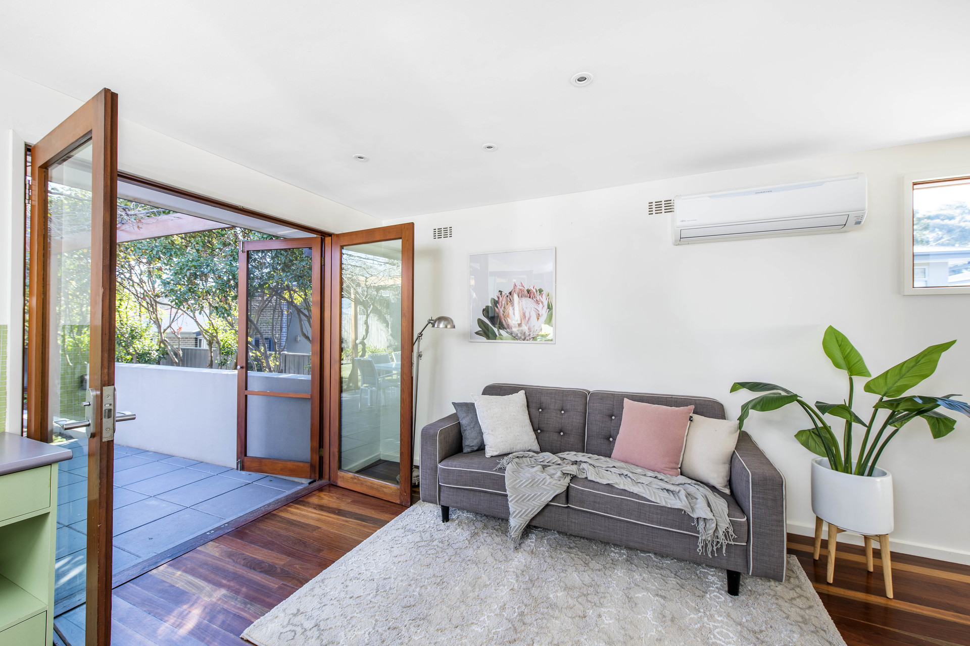 27 Charteris Crescent, CHIFLEY ACT 2606, Chifley - Thumbnail 8