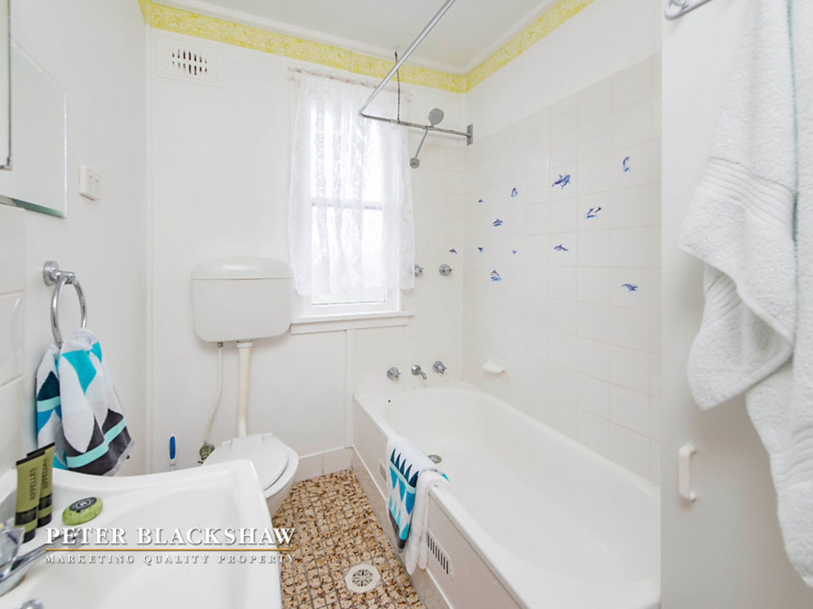 86 Crest Road, CRESTWOOD NSW 2620, Crestwood - Thumbnail 6