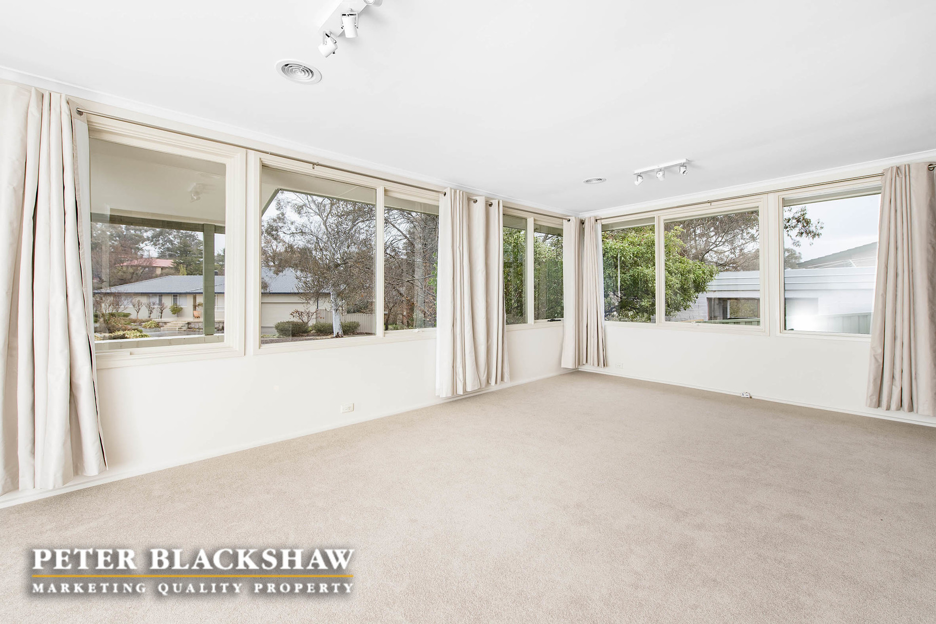 16 Nemarang Crescent, WARAMANGA ACT 2611, Waramanga - Thumbnail 3