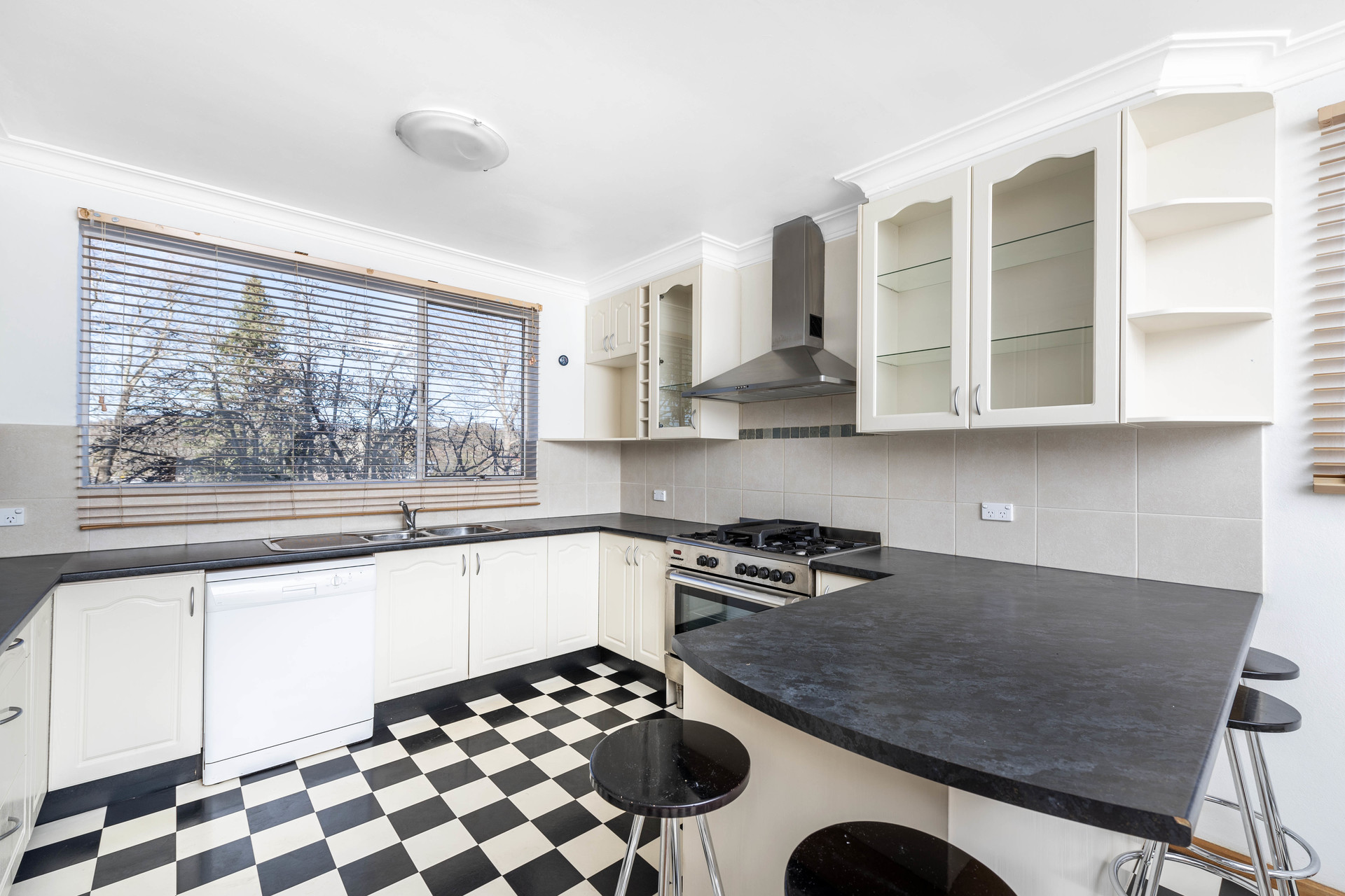 6 Martin Street, CURTIN ACT 2605, Curtin - Thumbnail 8
