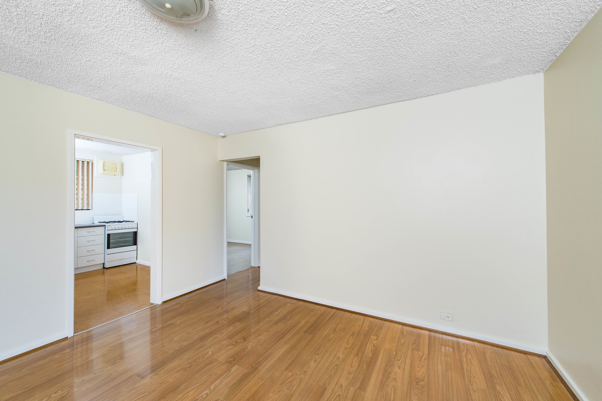 8/2 Walsh Place, CURTIN ACT 2605, Curtin - Thumbnail 3