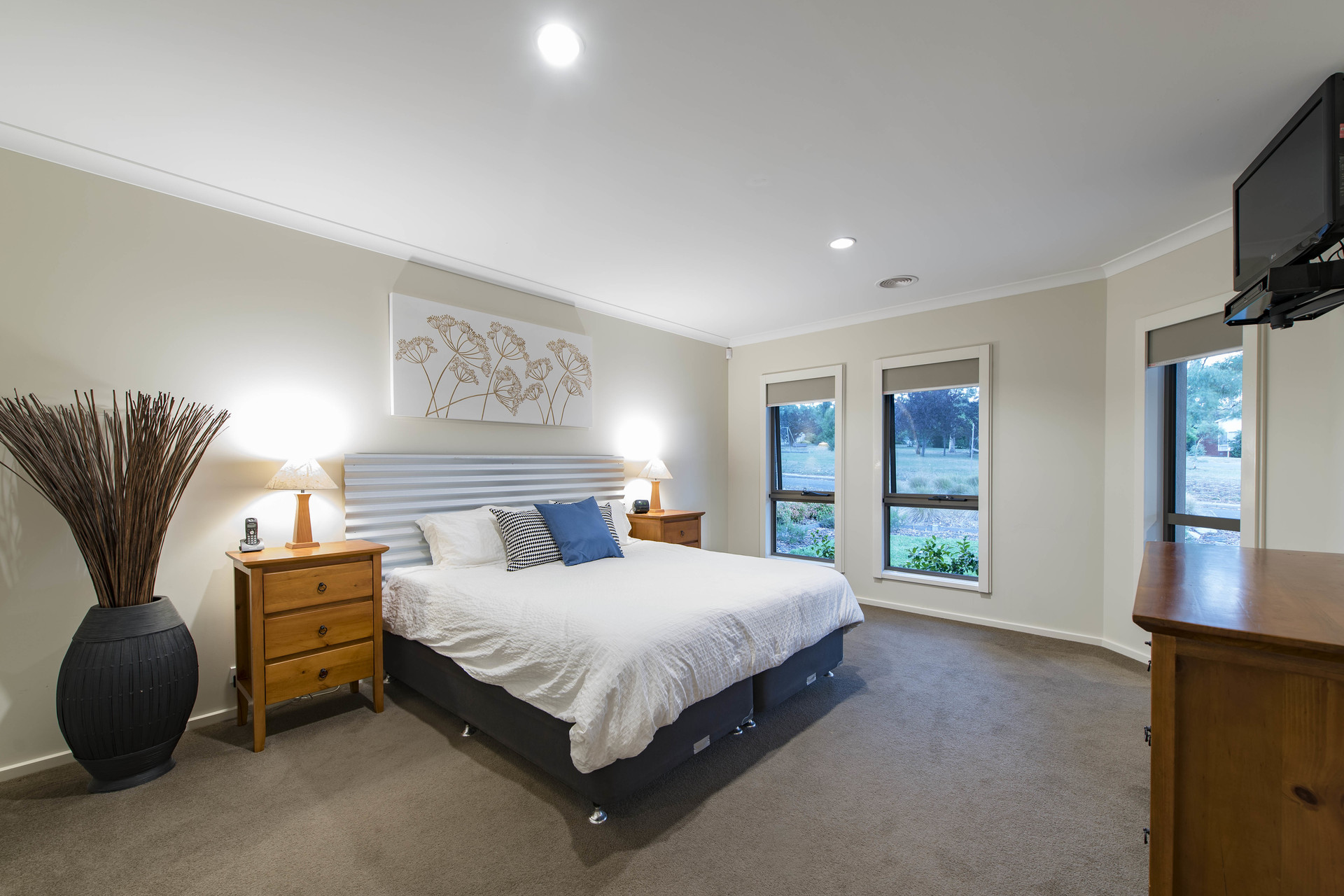 32 Charteris Crescent, CHIFLEY ACT 2606, Chifley - Thumbnail 5