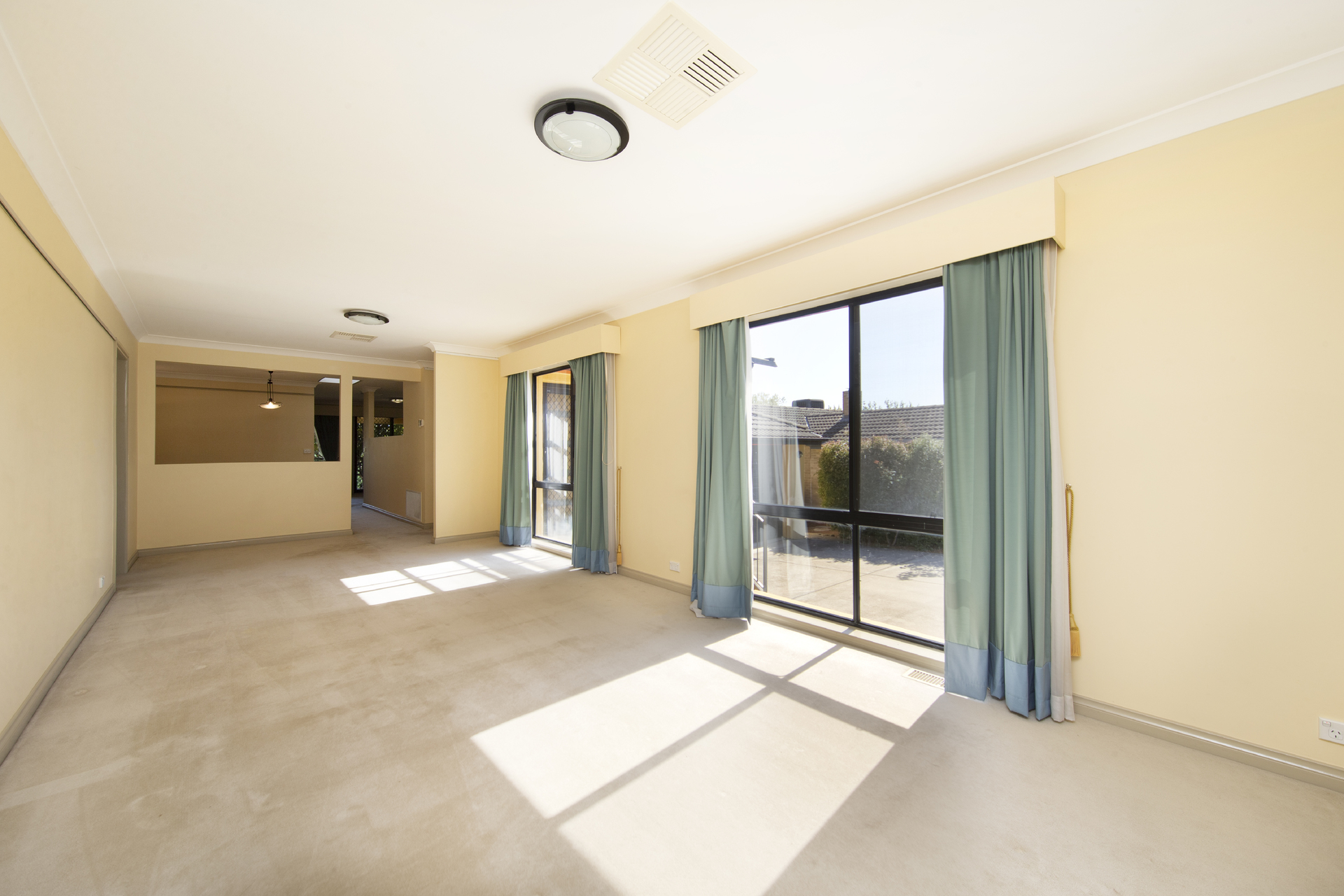74 Morgan Crescent, CURTIN ACT 2605, Curtin - Thumbnail 4