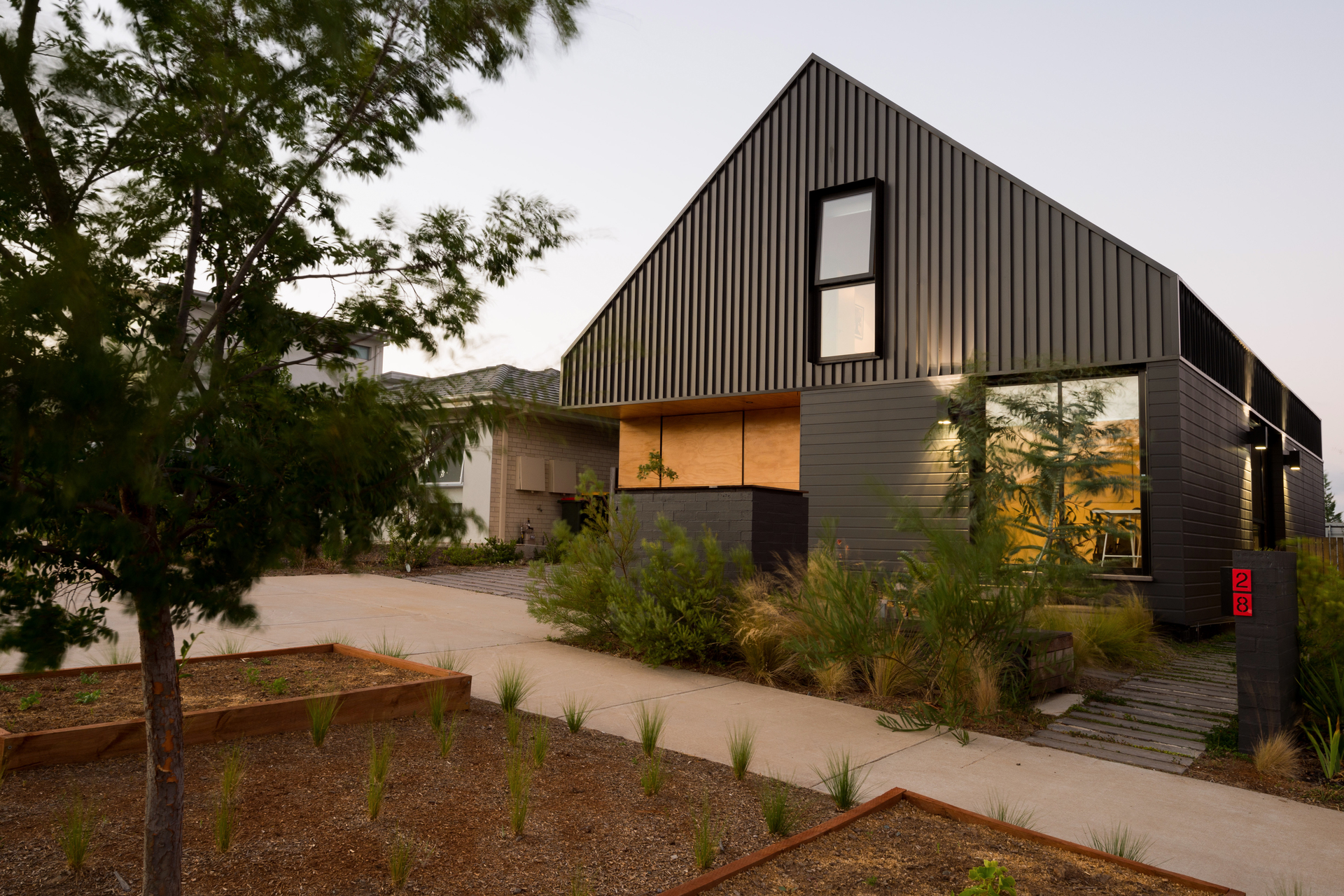 28 Peter Cullen Way, WRIGHT ACT 2611, Wright - Thumbnail 2