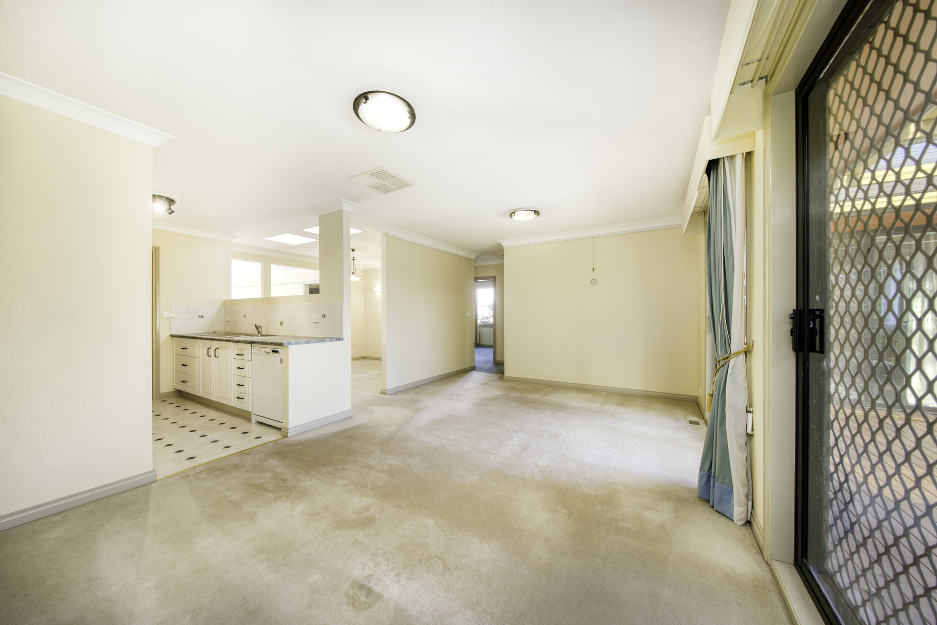 74 Morgan Crescent, CURTIN ACT 2605, Curtin - Thumbnail 5