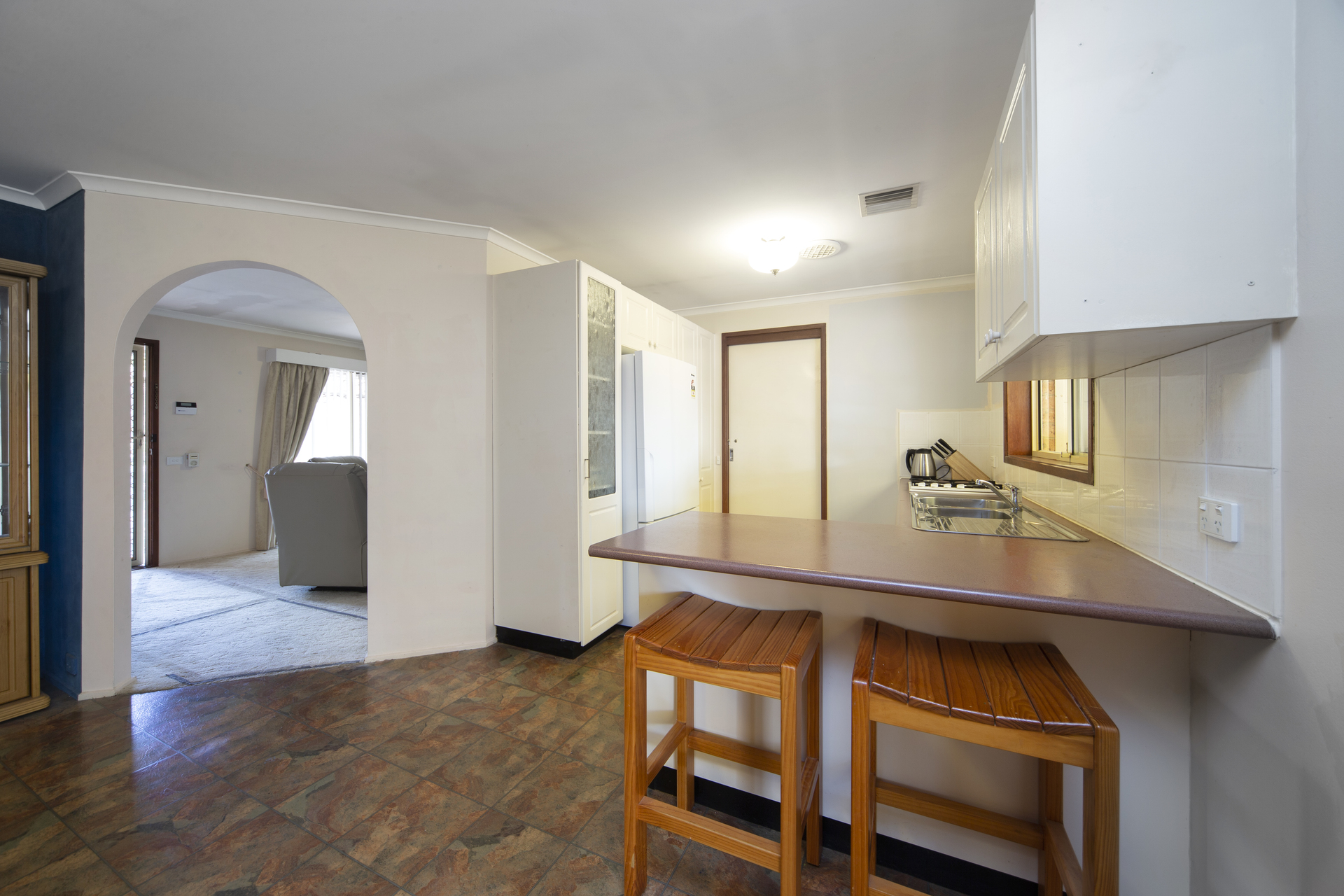 10/26 Burdett Crescent, THEODORE ACT 2905, Theodore - Thumbnail 6