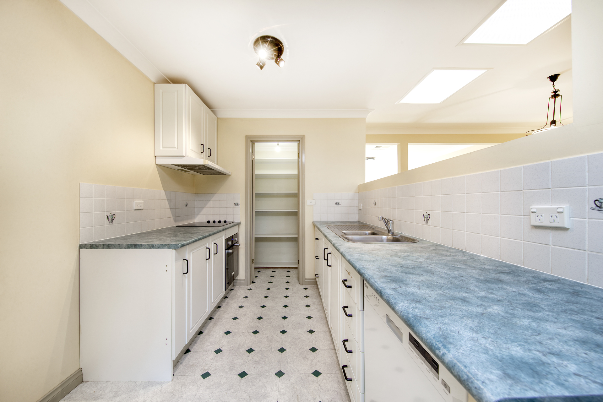 74 Morgan Crescent, CURTIN ACT 2605, Curtin - Thumbnail 6