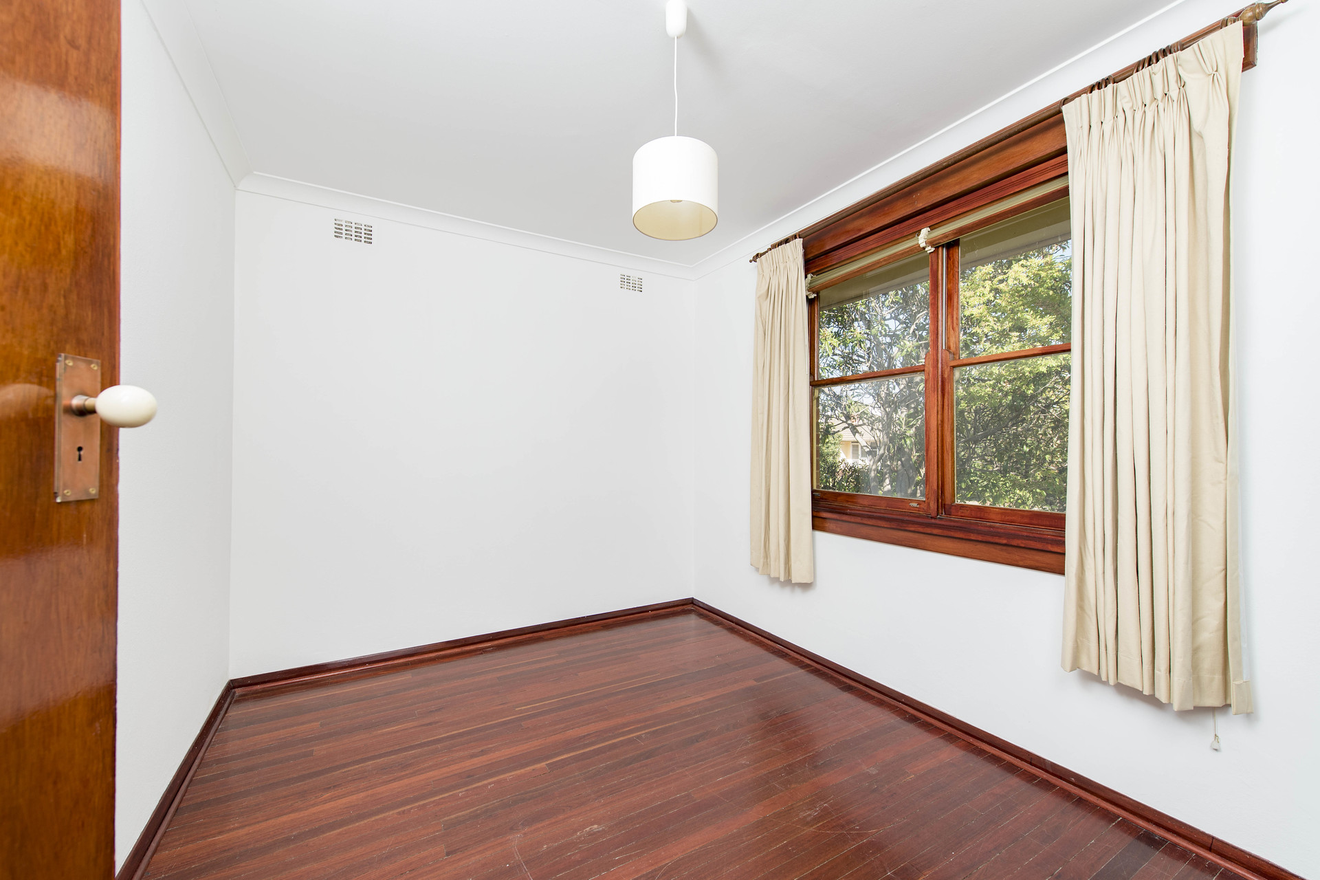 52 Weston Street, YARRALUMLA ACT 2600, Yarralumla - Thumbnail 8