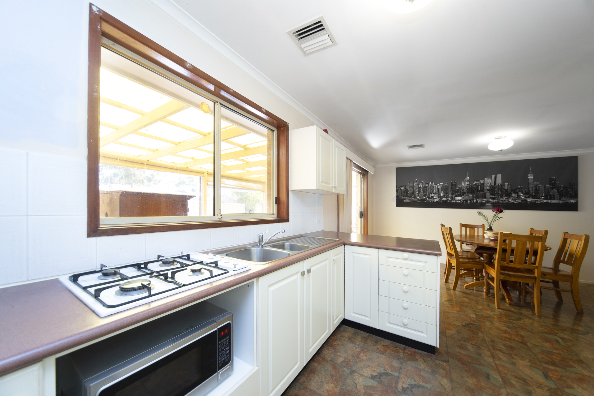 10/26 Burdett Crescent, THEODORE ACT 2905, Theodore - Thumbnail 7