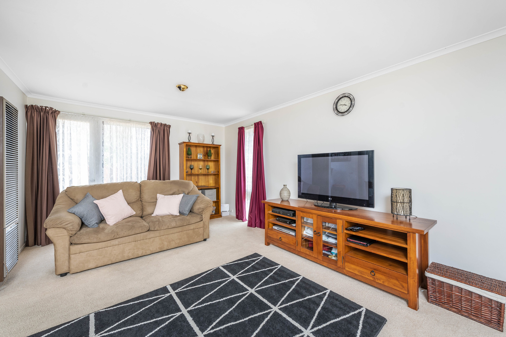 88 Namatjira Drive, STIRLING ACT 2611, Stirling - Thumbnail 5