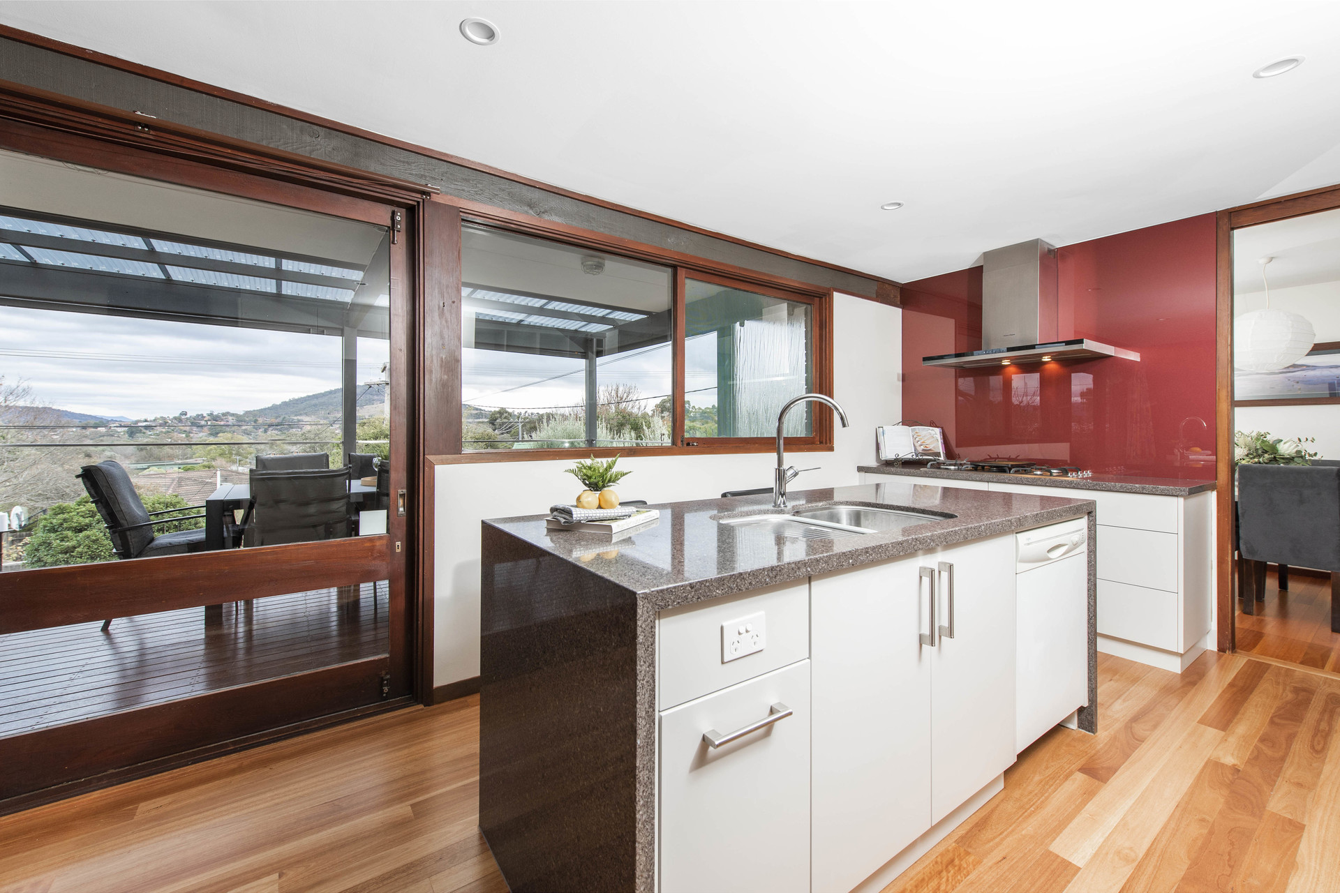 31 Holden Crescent, WANNIASSA ACT 2903, Wanniassa - Thumbnail 4