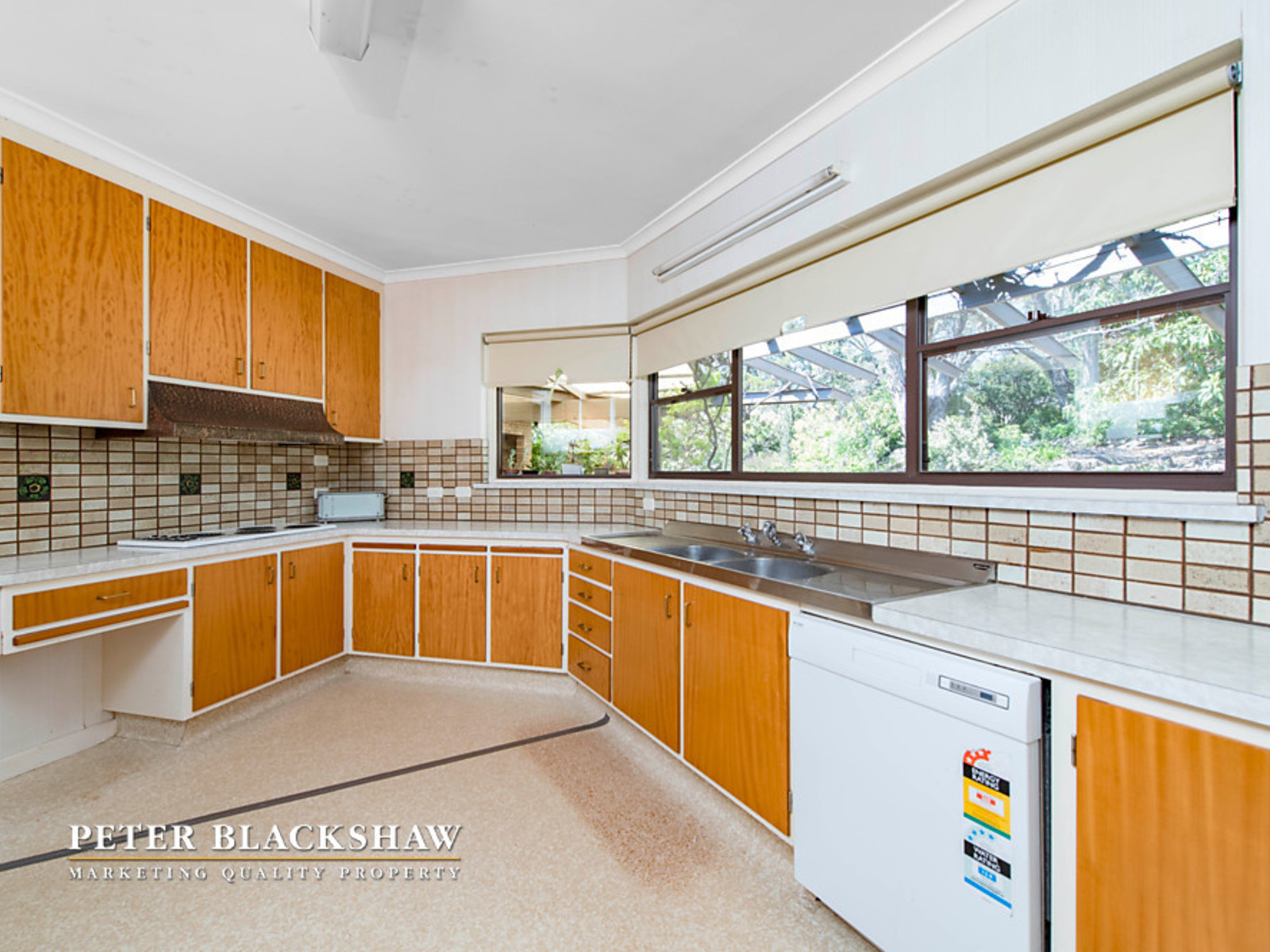 83 Hawkesbury Crescent, FARRER ACT 2607, Farrer - Thumbnail 8