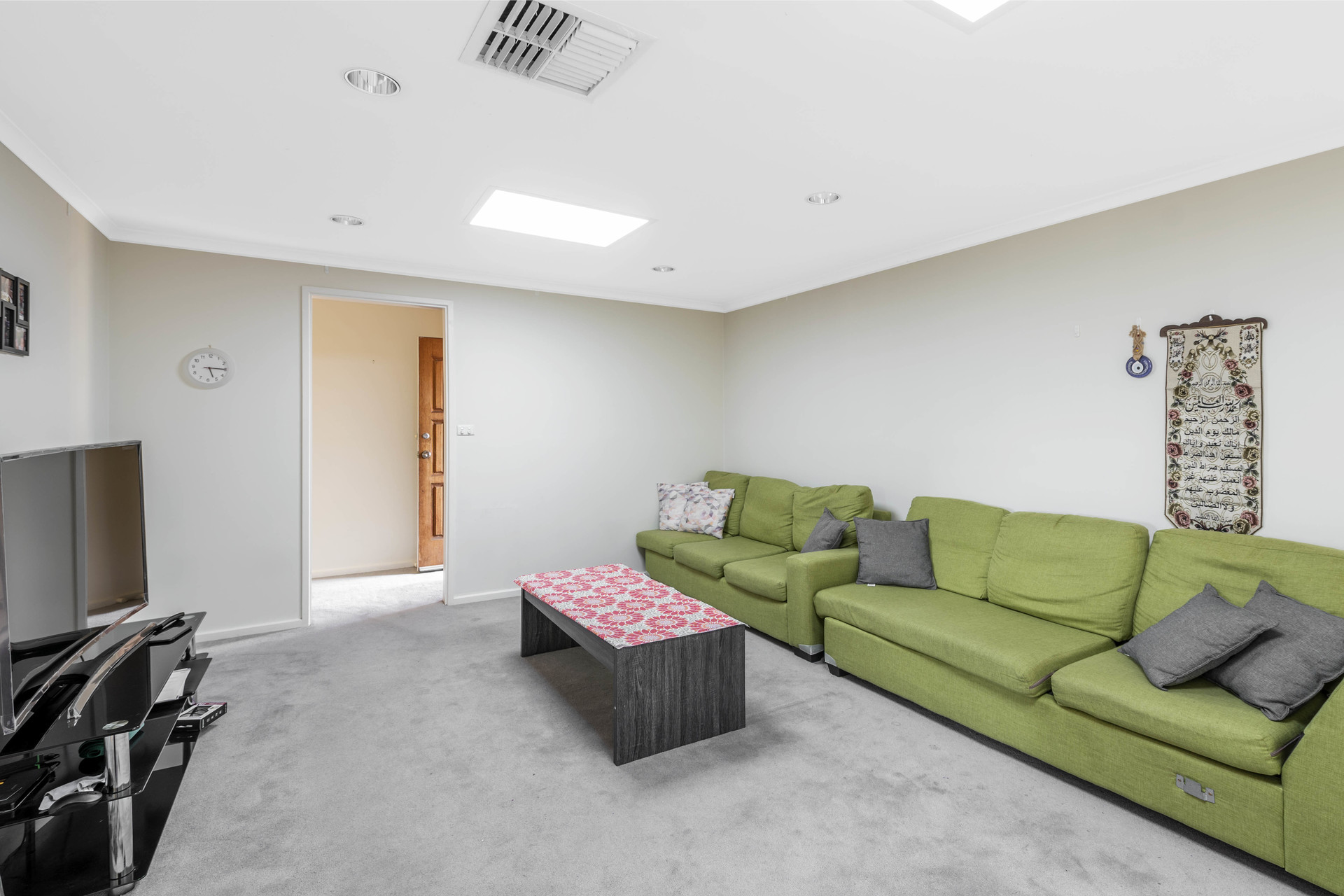44 Michie Street, WANNIASSA ACT 2903, Wanniassa - Thumbnail 2