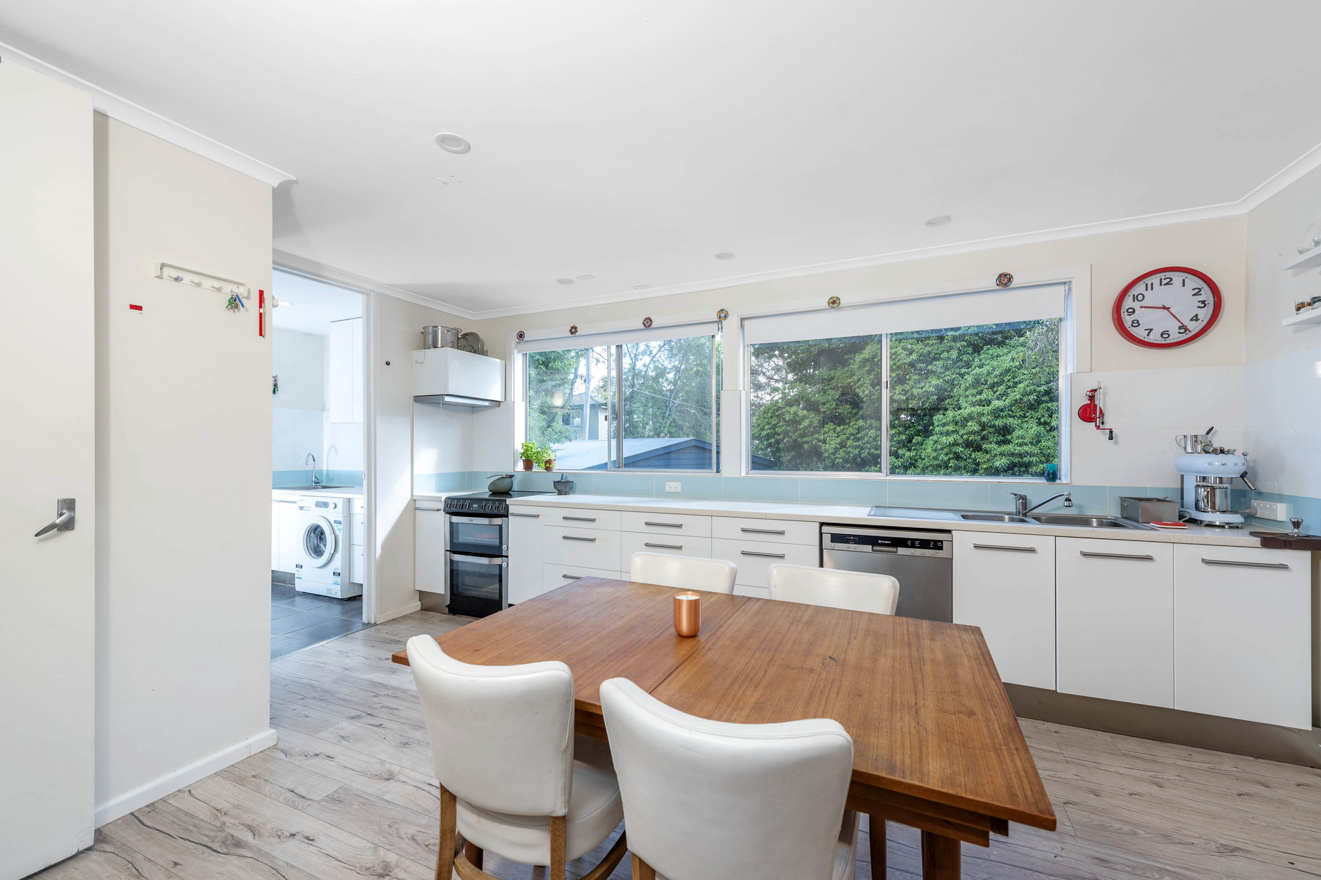 115 Eggleston Crescent, CHIFLEY ACT 2606, Chifley - Thumbnail 2