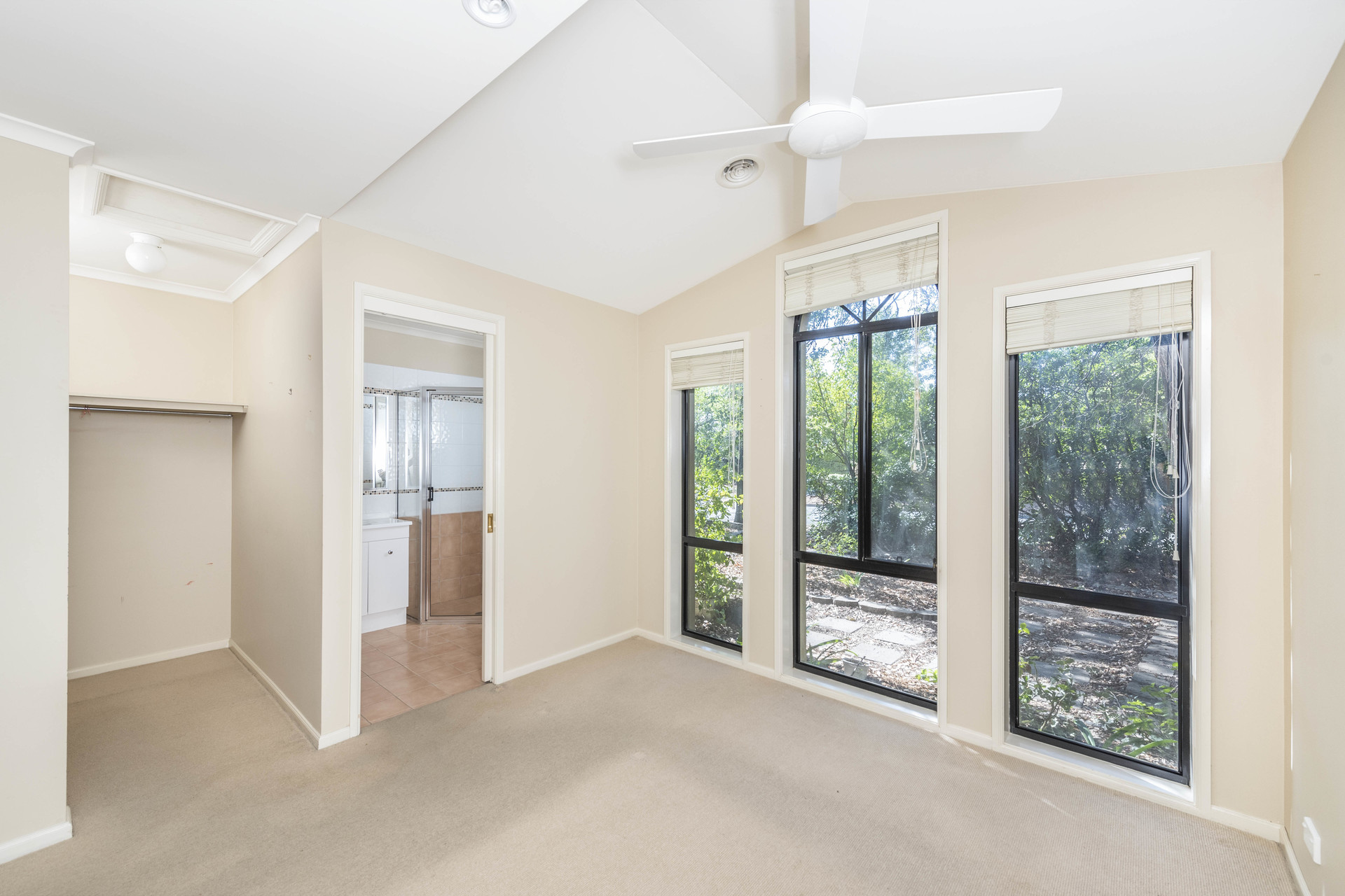 51 Throssell Street, CURTIN ACT 2605, Curtin - Thumbnail 8