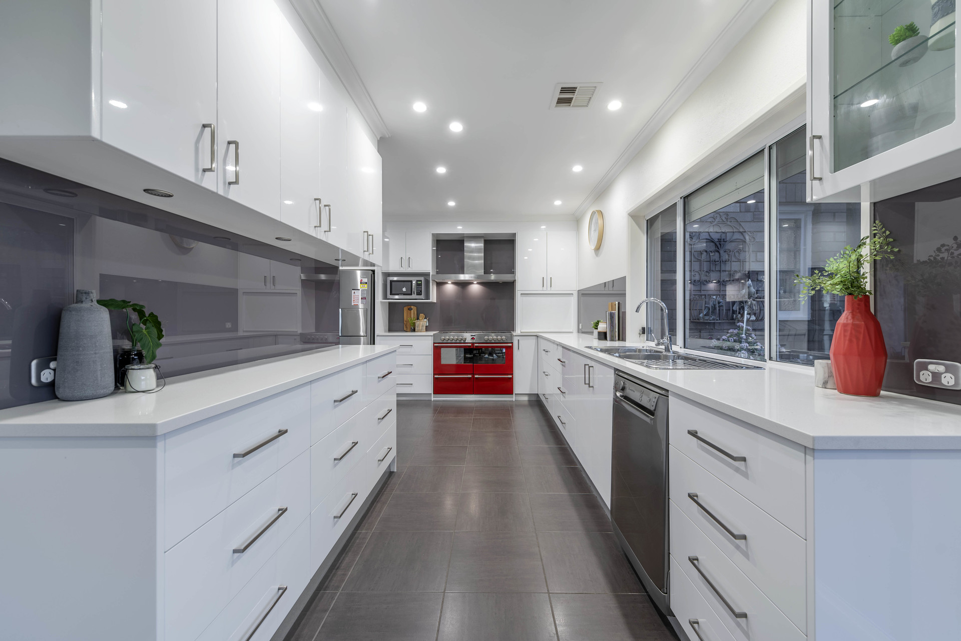 52 Hawkesbury Crescent, FARRER ACT 2607, Farrer - Thumbnail 2