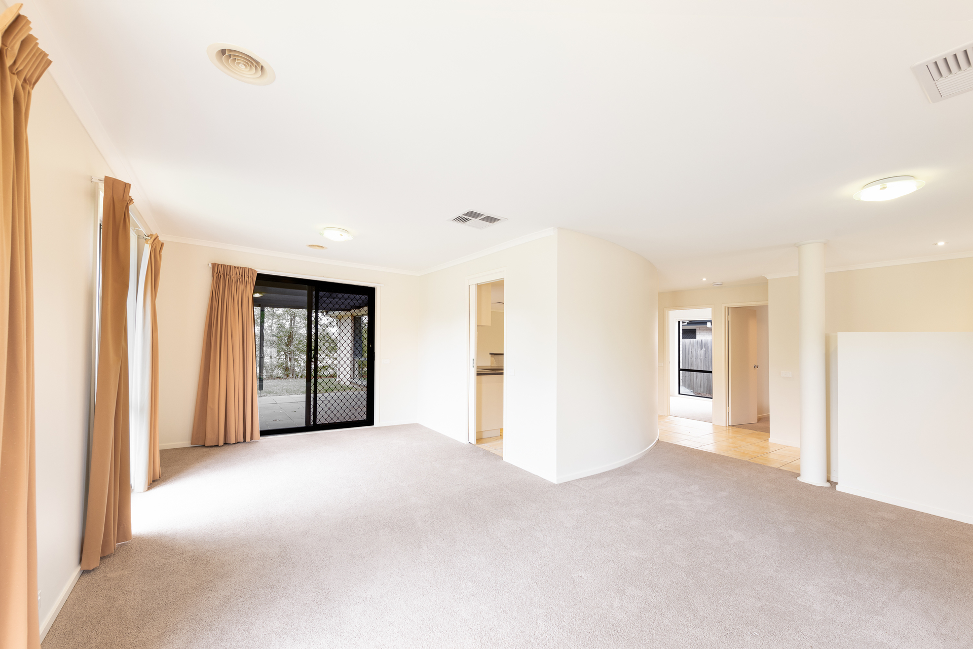 5/121 Streeton Drive, STIRLING ACT 2611, Stirling - Thumbnail 3