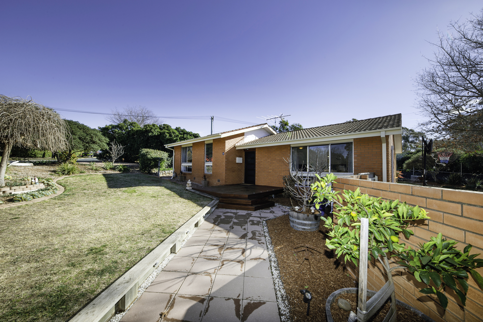 5 Khull Crescent, KAMBAH ACT 2902, Kambah - Thumbnail 2