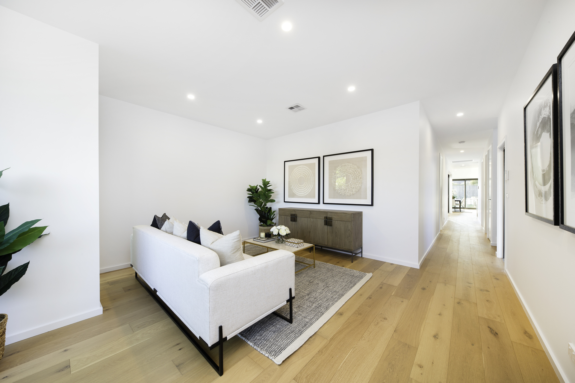 1/24 O'Shanassy Street, CURTIN ACT 2605, Curtin - Thumbnail 3