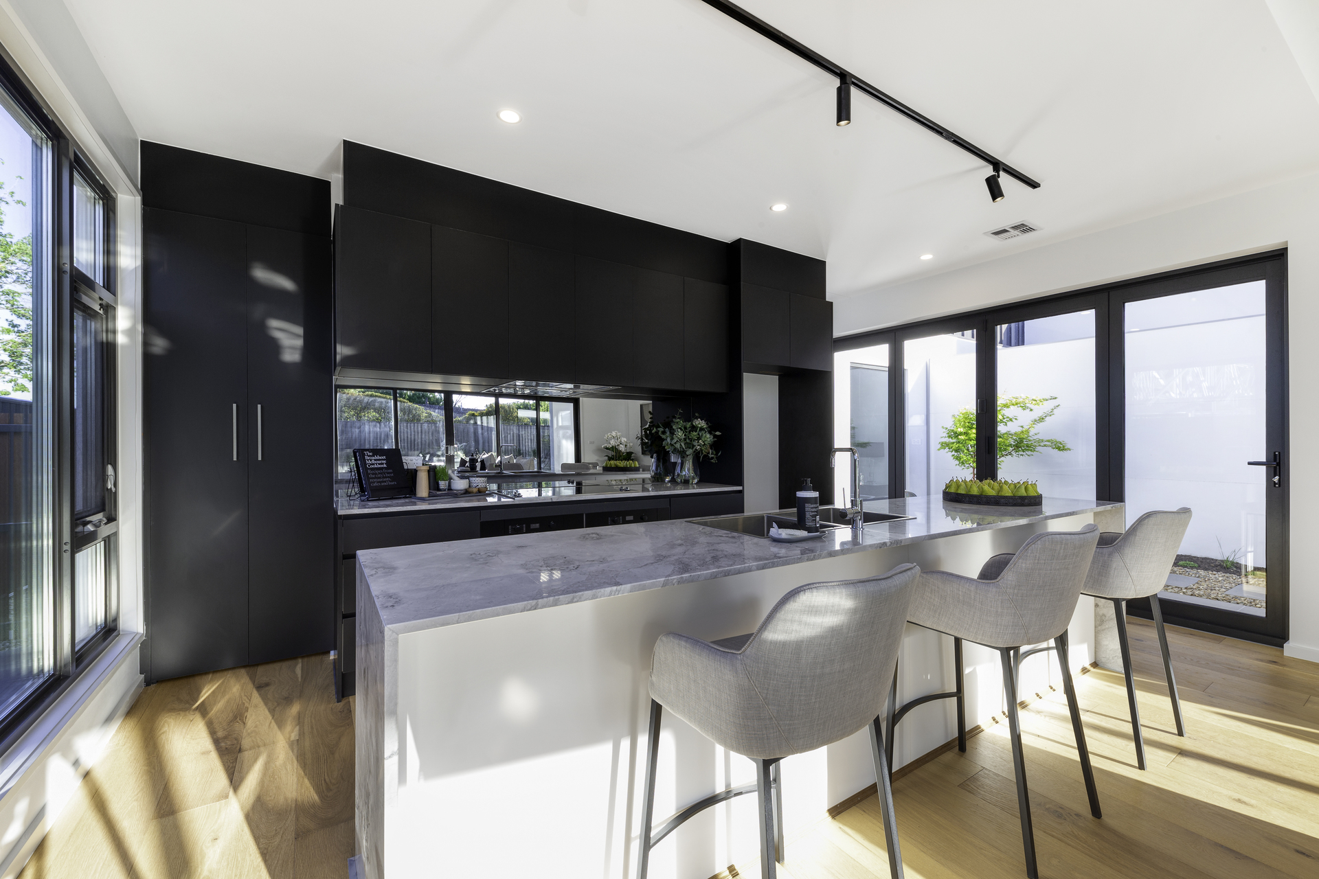 1/24 O'Shanassy Street, CURTIN ACT 2605, Curtin - Thumbnail 7