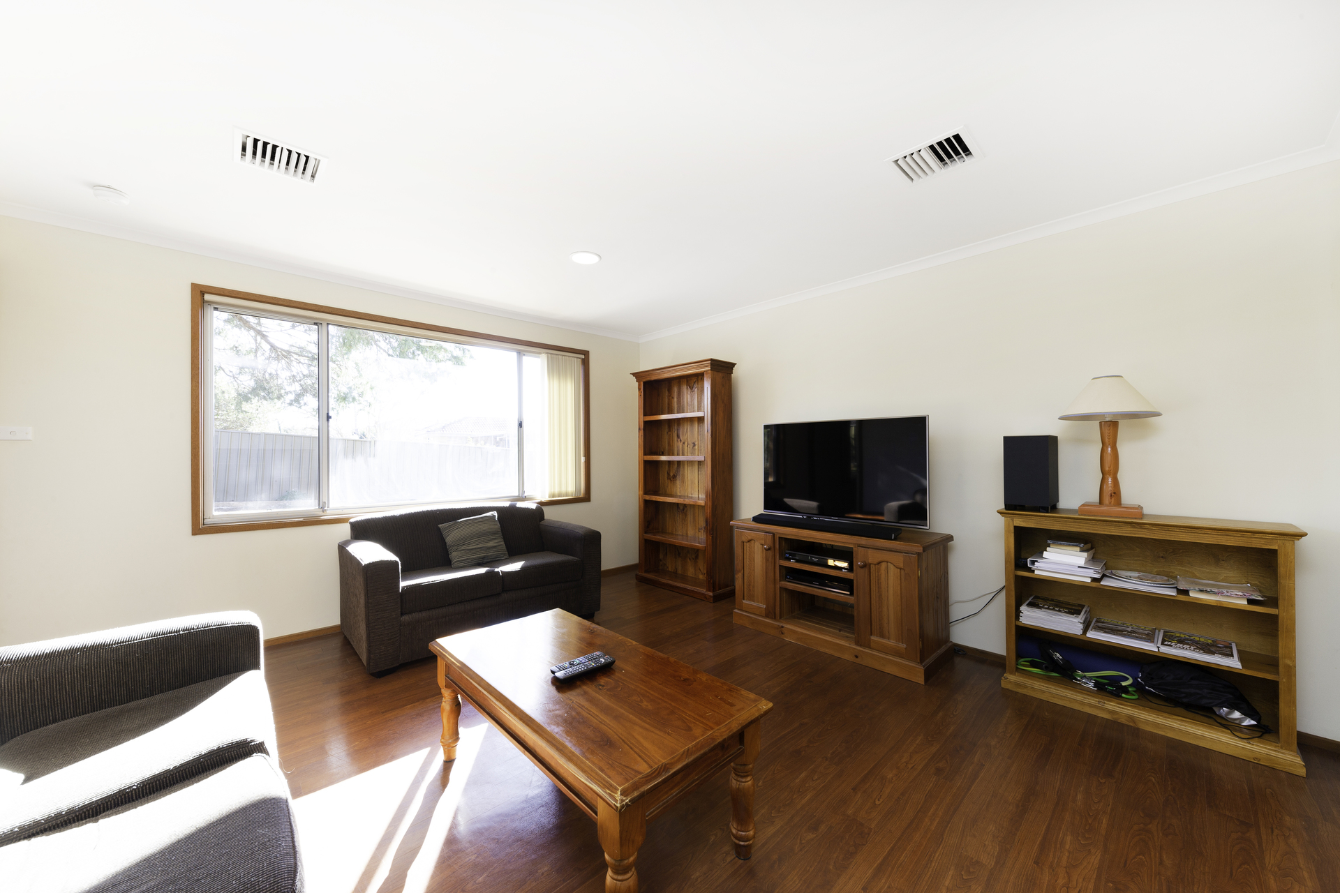 2/8 Parker Street, CURTIN ACT 2605, Curtin - Thumbnail 2