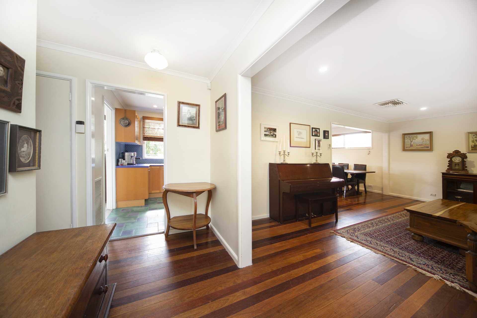 9 Boucaut Place, CURTIN ACT 2605, Curtin - Thumbnail 3