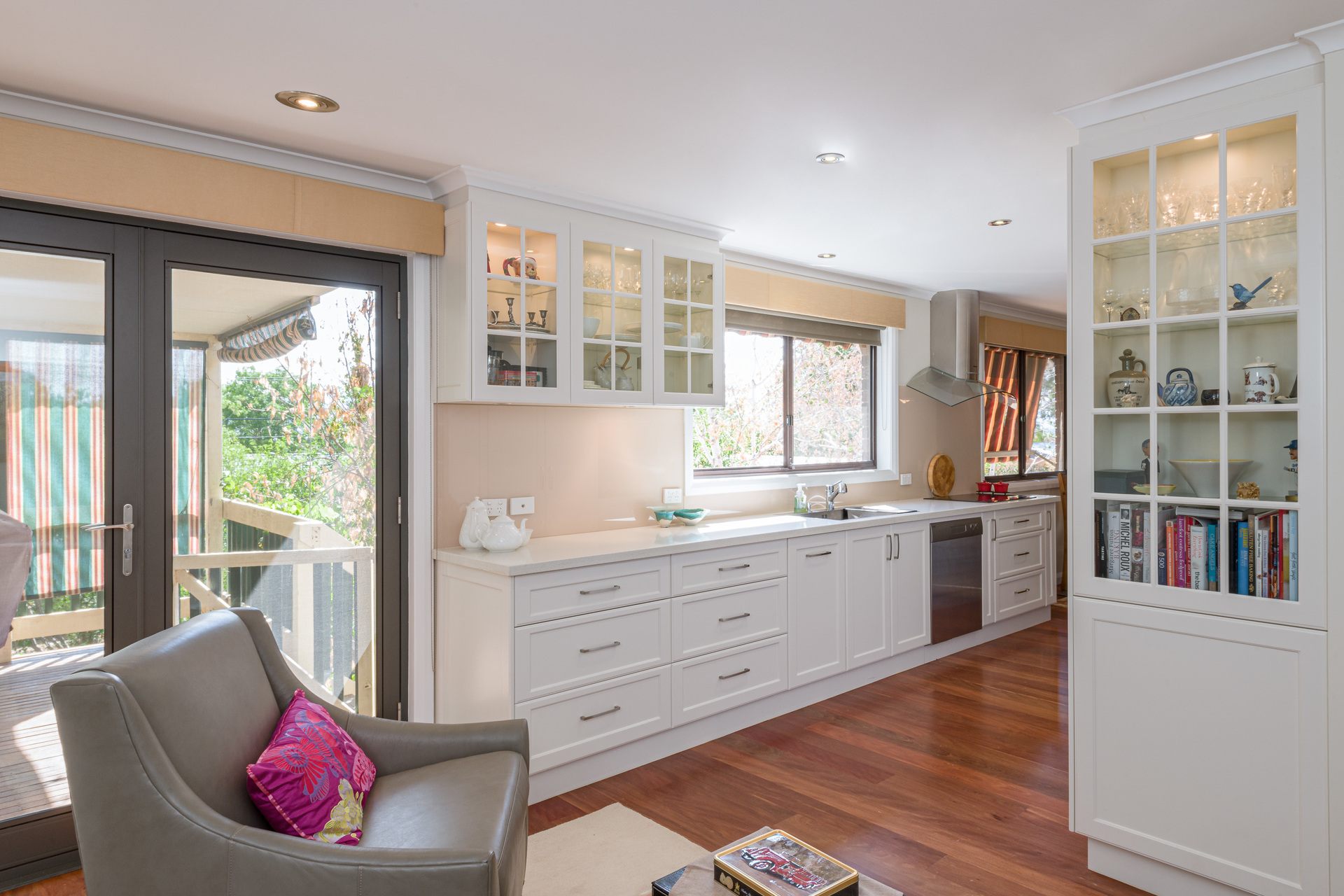 246 Wheeler Crescent, WANNIASSA ACT 2903, Wanniassa - Thumbnail 2