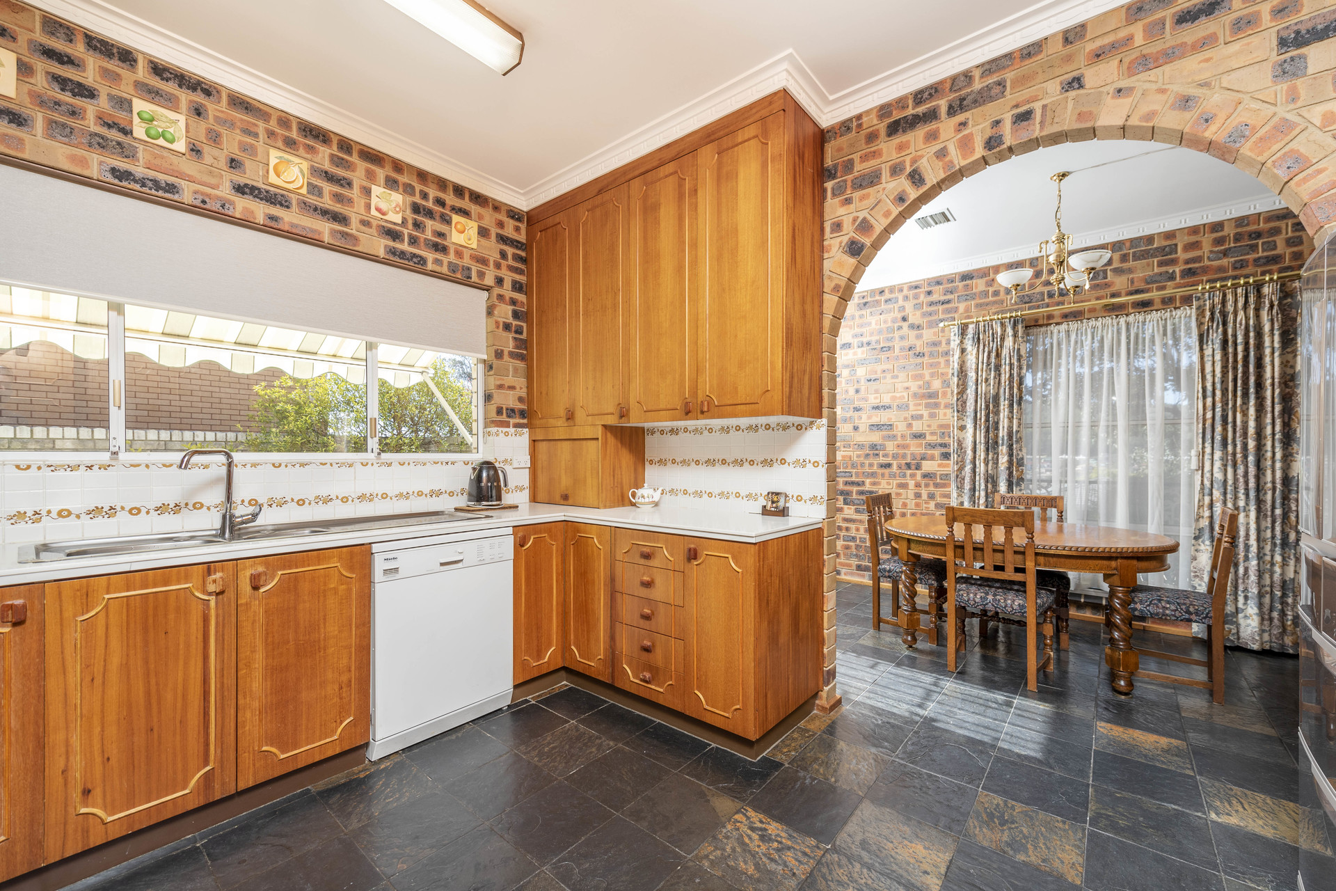 8 Molineaux Place, FARRER ACT 2607, Farrer - Thumbnail 4