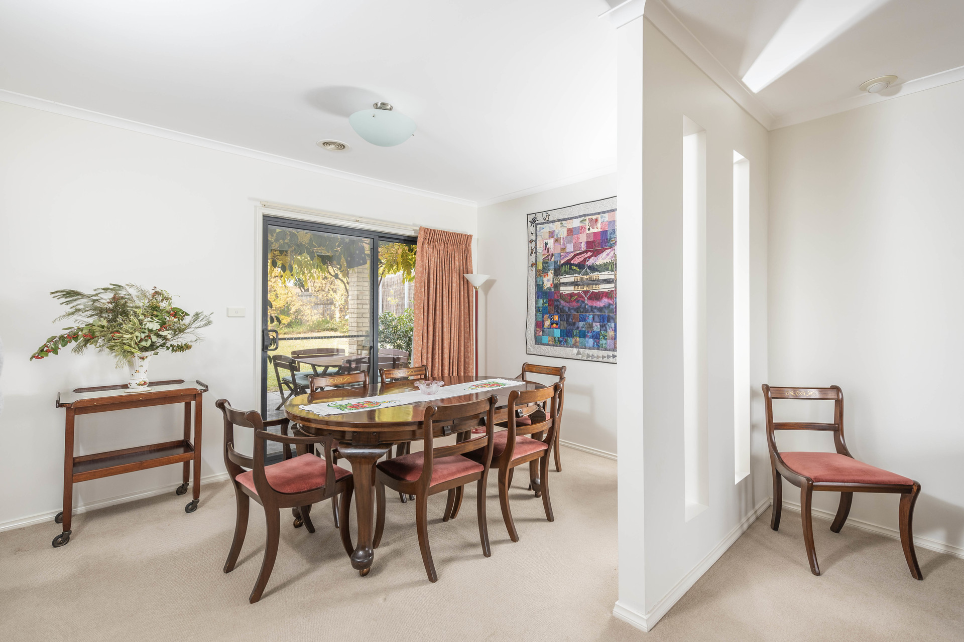 16 Charteris Crescent, CHIFLEY ACT 2606, Chifley - Thumbnail 5