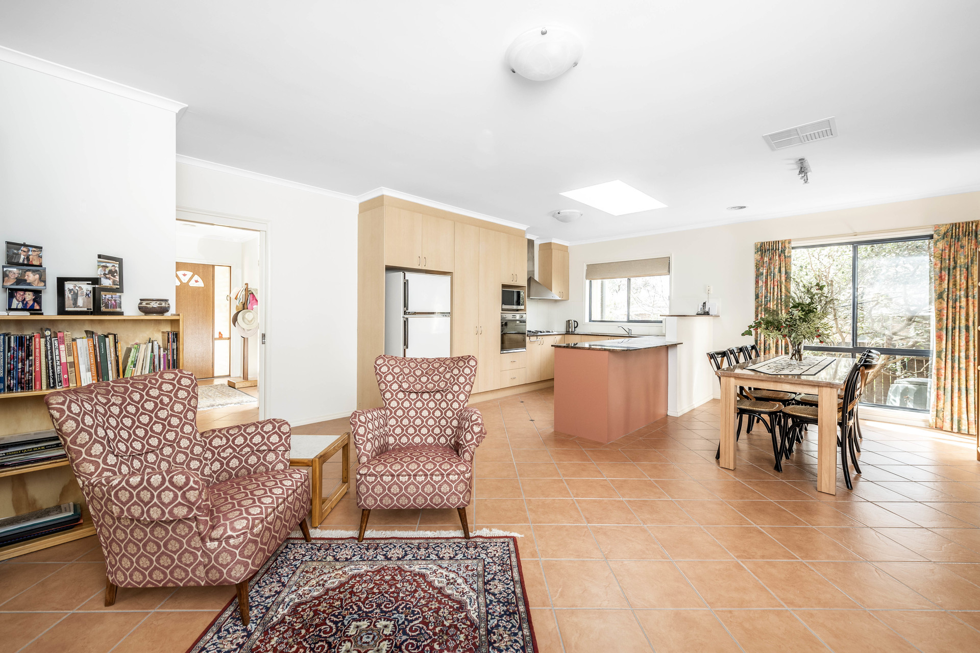 16 Charteris Crescent, CHIFLEY ACT 2606, Chifley - Thumbnail 6