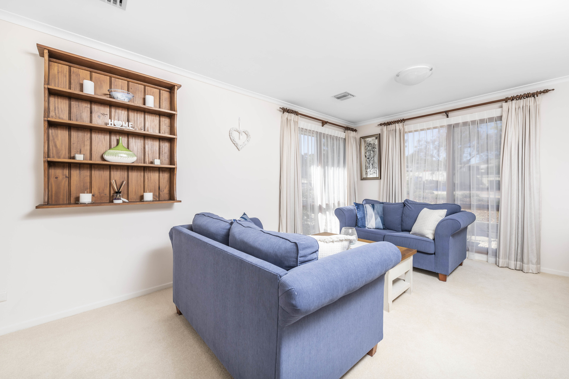3 Henry Melville Crescent, GILMORE ACT 2905, Gilmore - Thumbnail 2