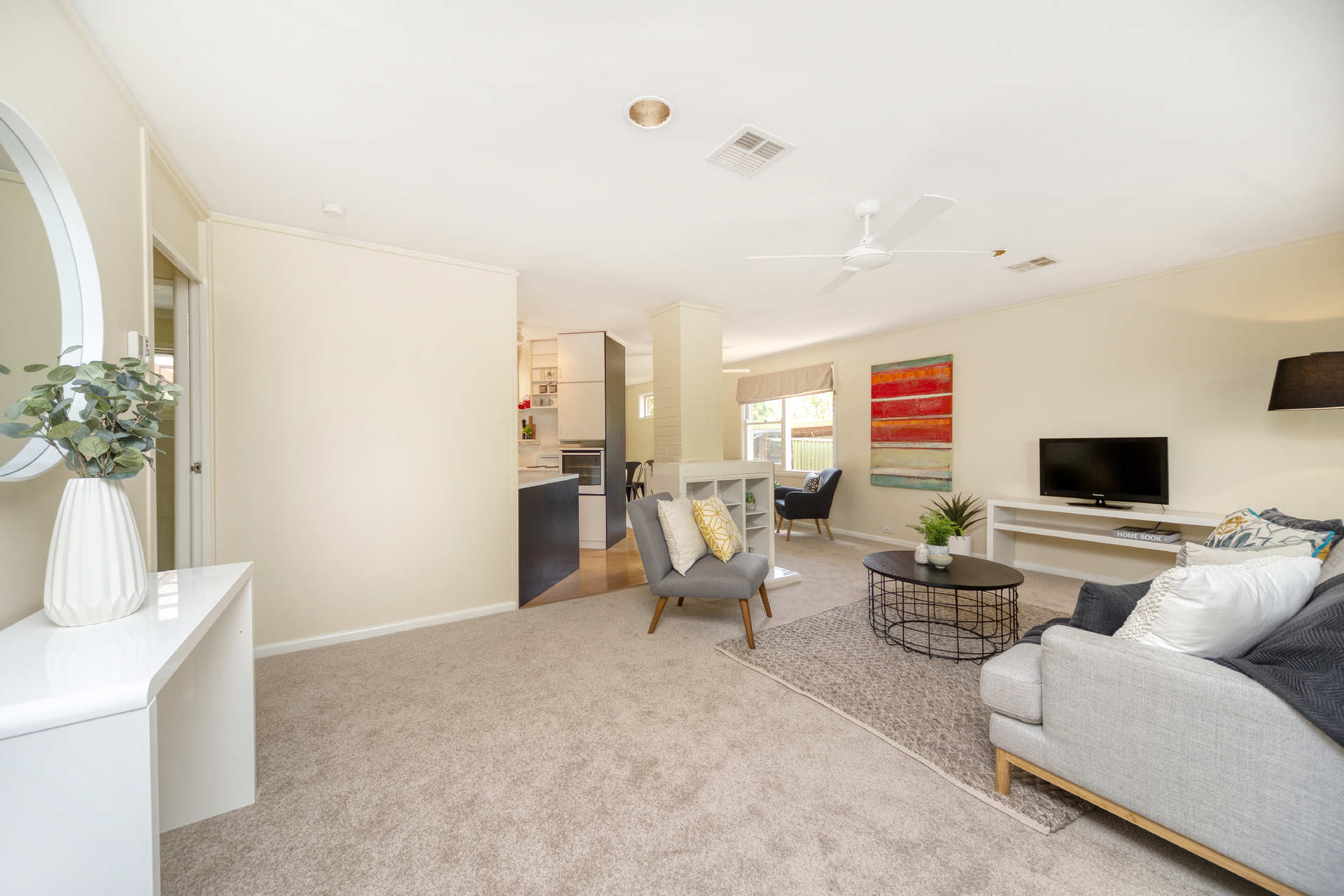 94 Theodore Street, CURTIN ACT 2605, Curtin - Thumbnail 3