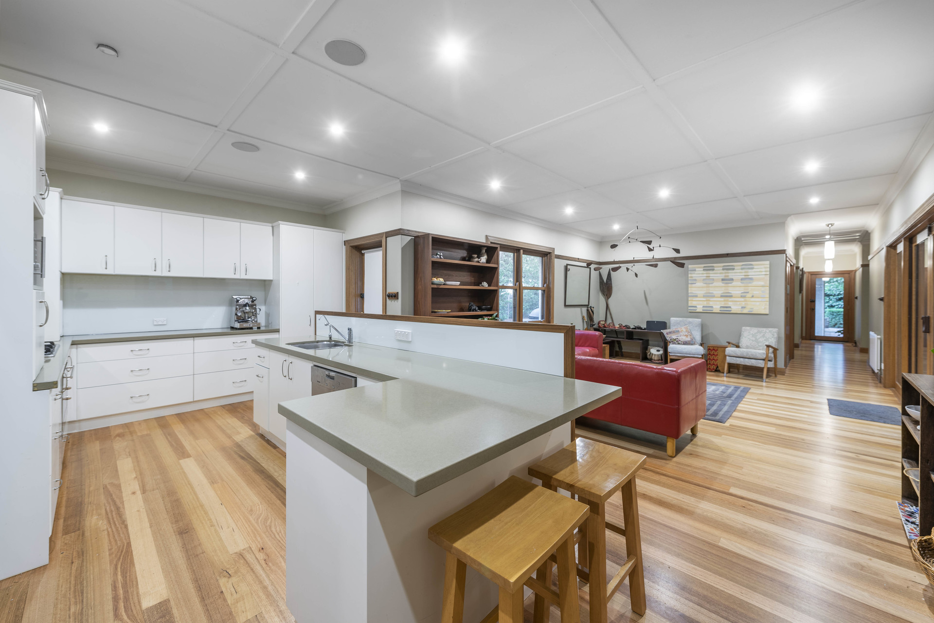15 Young Street, BARTON ACT 2600, Barton - Thumbnail 2