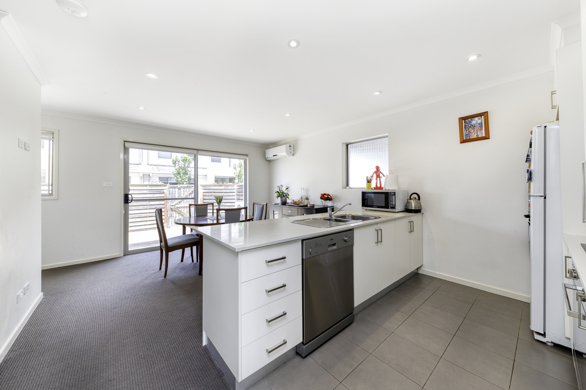 3/102 Eggleston Crescent, CHIFLEY ACT 2606, Chifley - Thumbnail 5