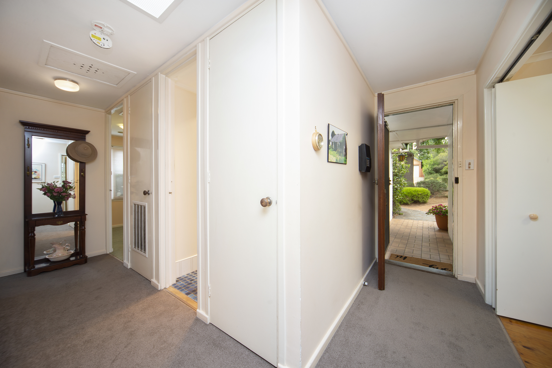 22 Gillies Street, CURTIN ACT 2605, Curtin - Thumbnail 3