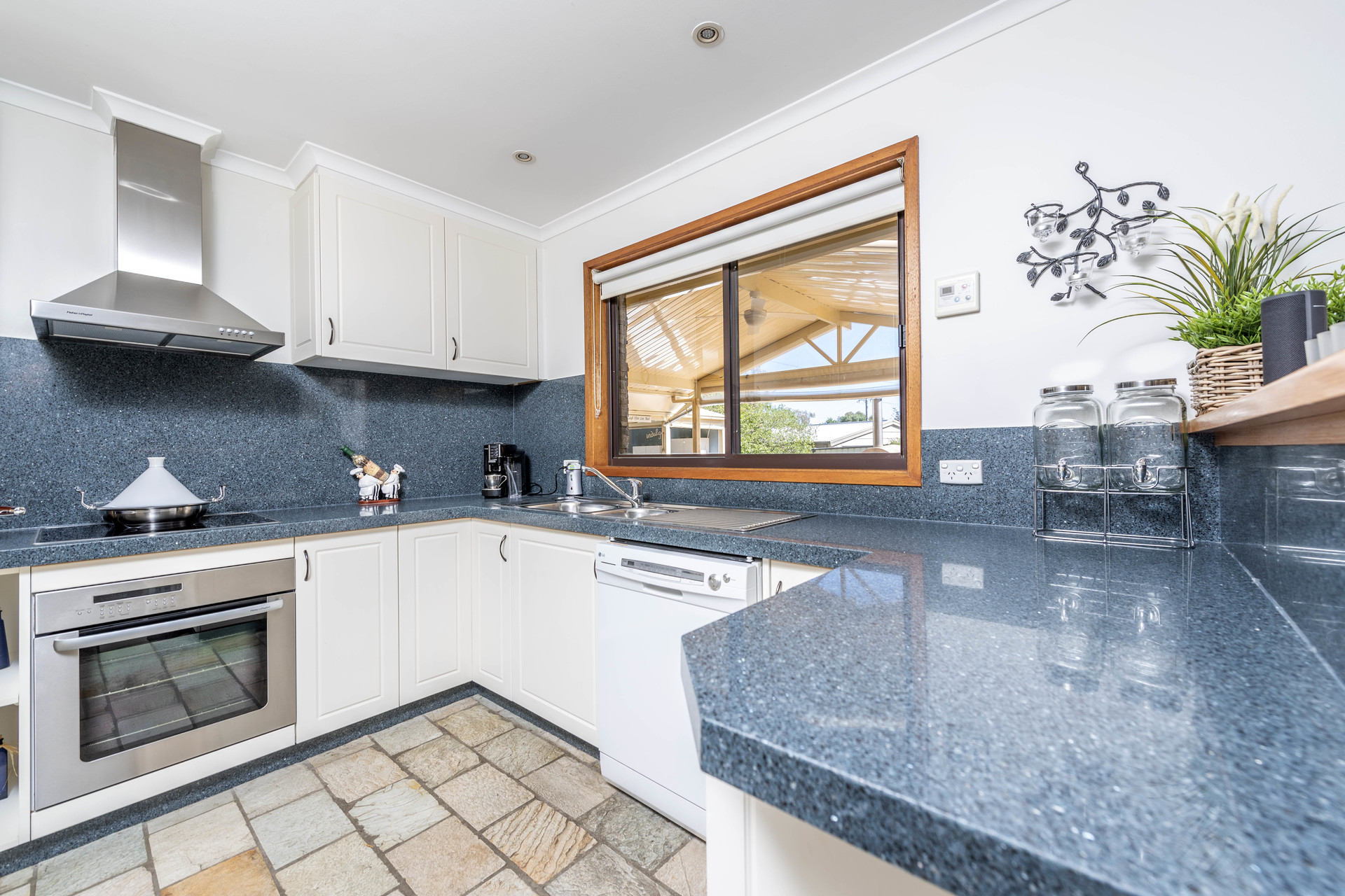 3 Henry Melville Crescent, GILMORE ACT 2905, Gilmore - Thumbnail 5